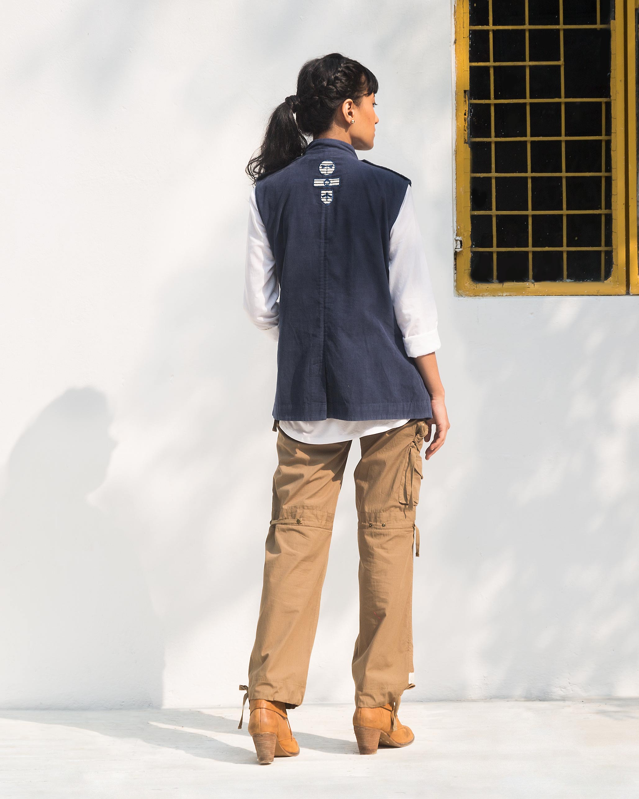 Sleveless Safari Jacket