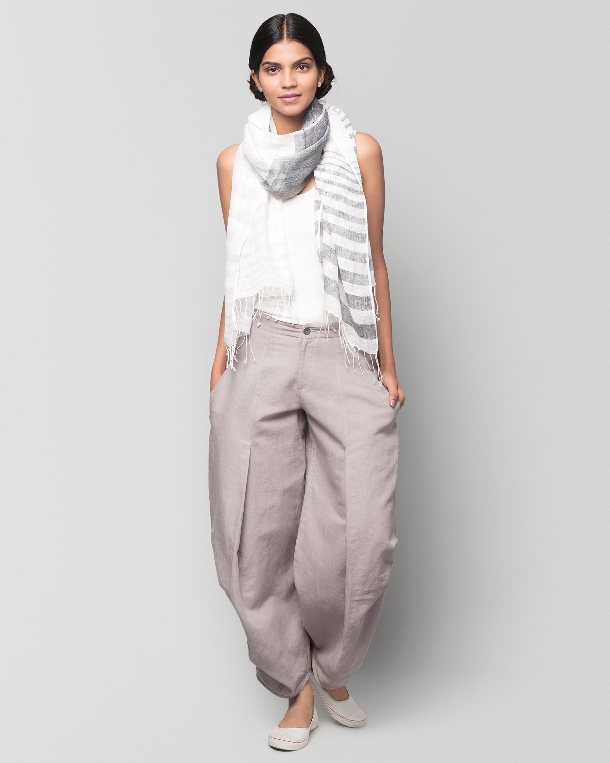 Set It Straight Scarf - Grey & White