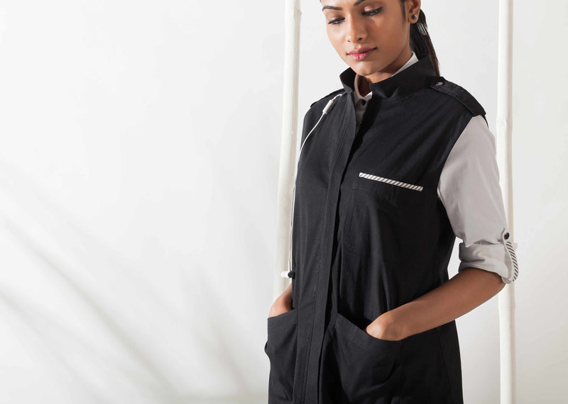 Sleeveless Safari Jacket - Black