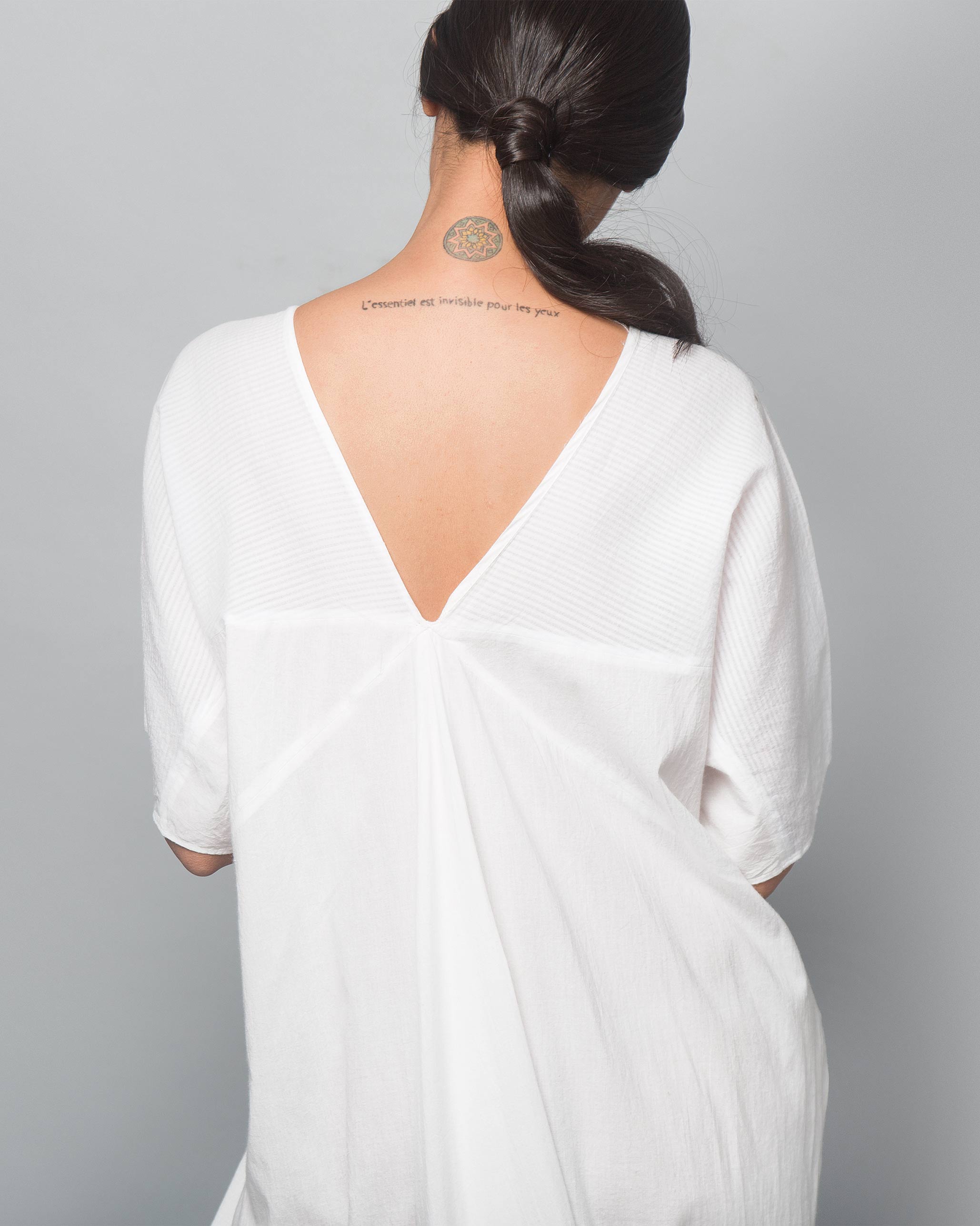 V-Neck Kaftan - White