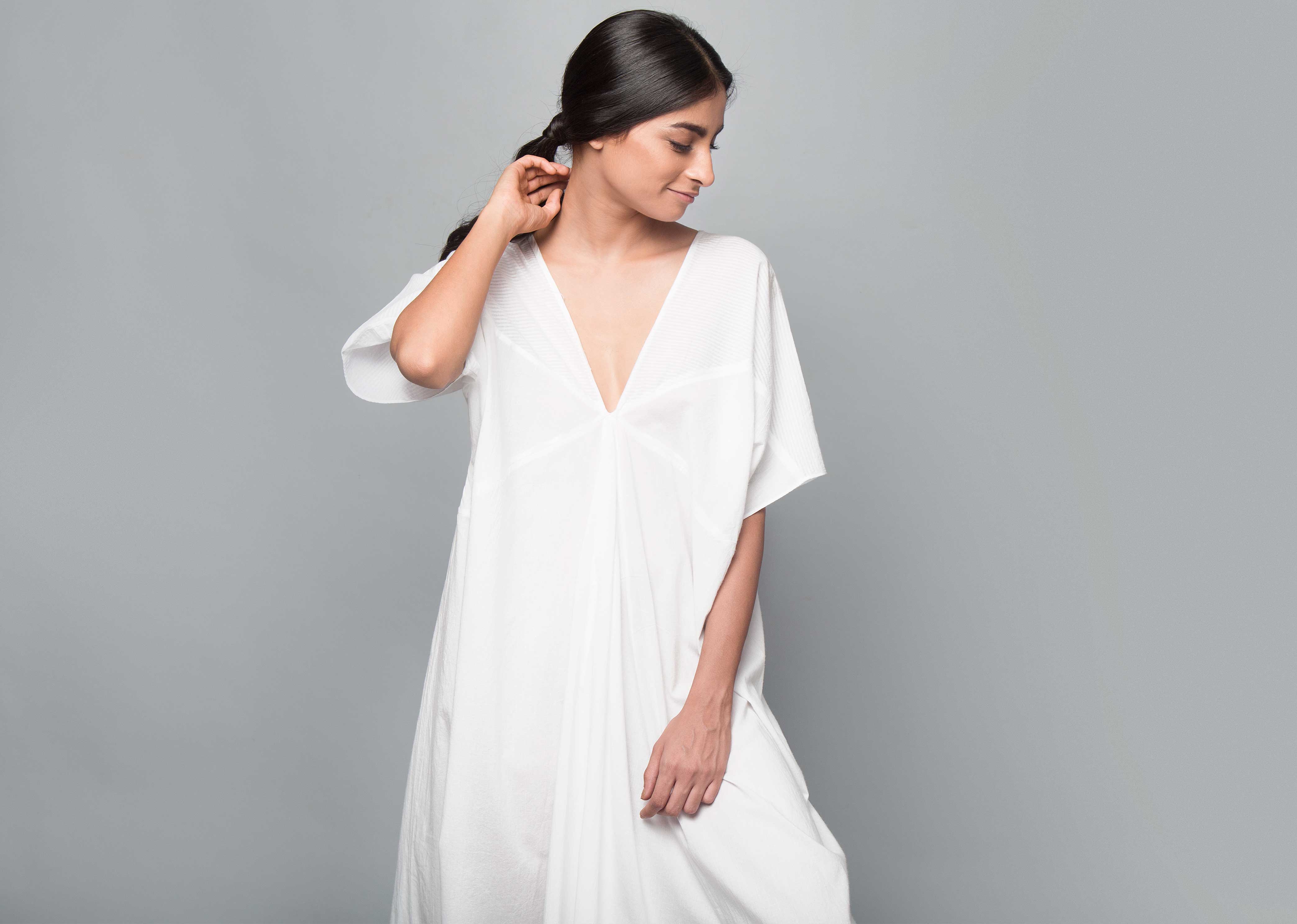 V-Neck Kaftan - White