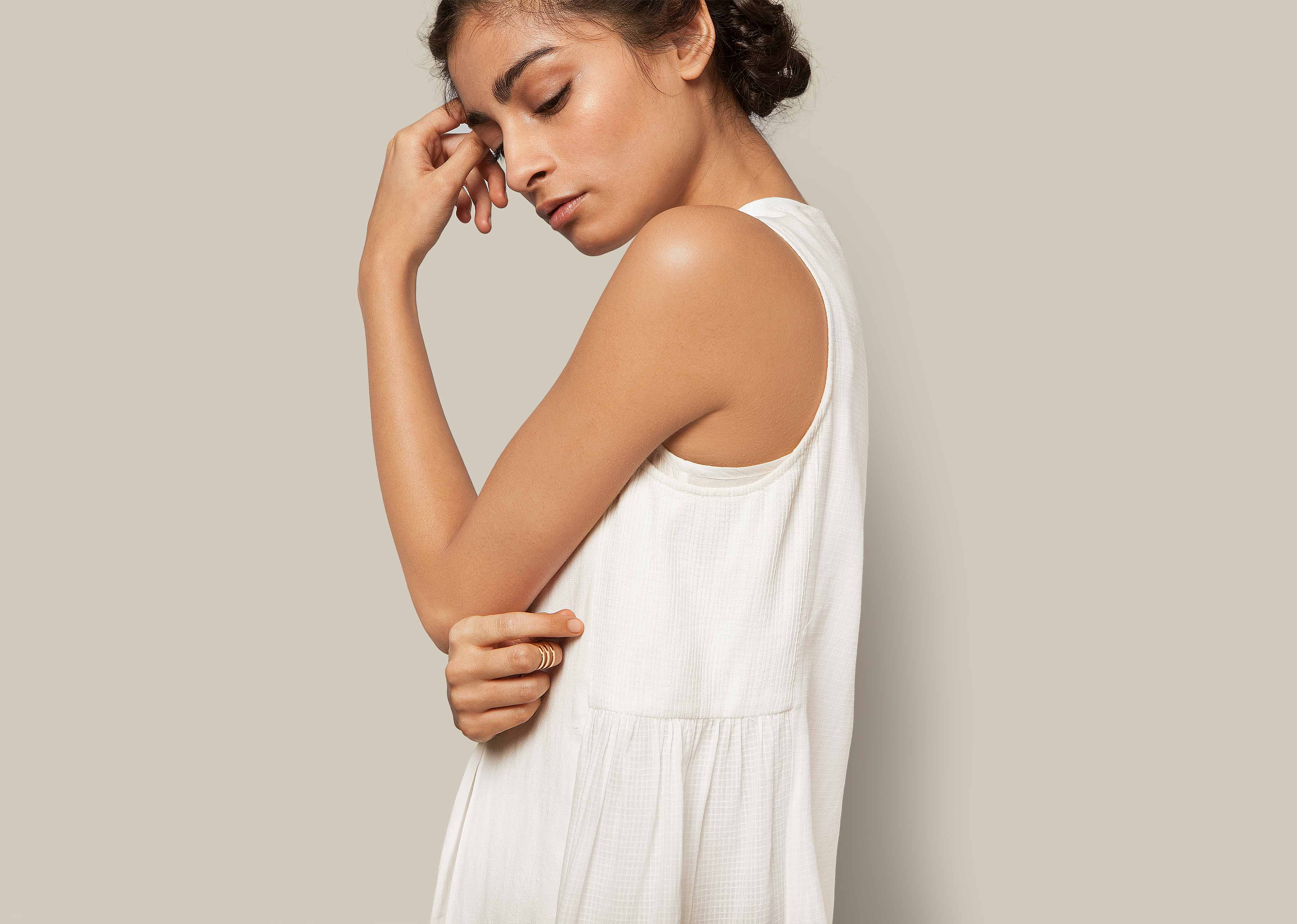 Sleeveless Overlay - Ivory