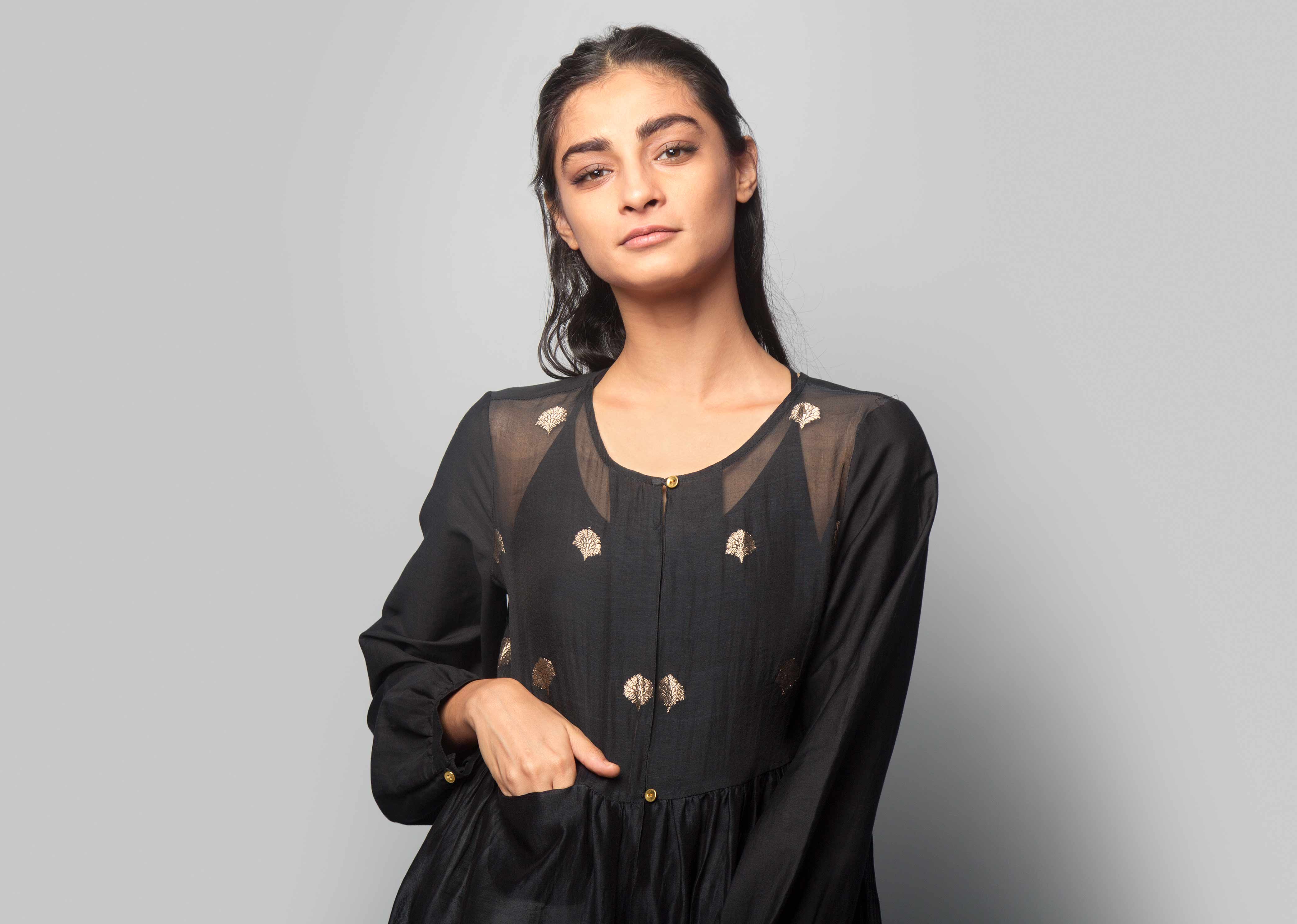 Tara Overlay - Black