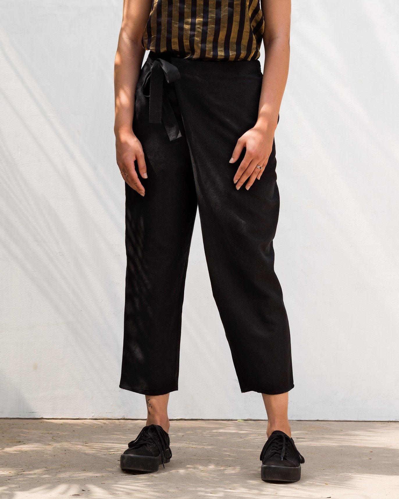 Wren Narrow Ankle Pants - Black