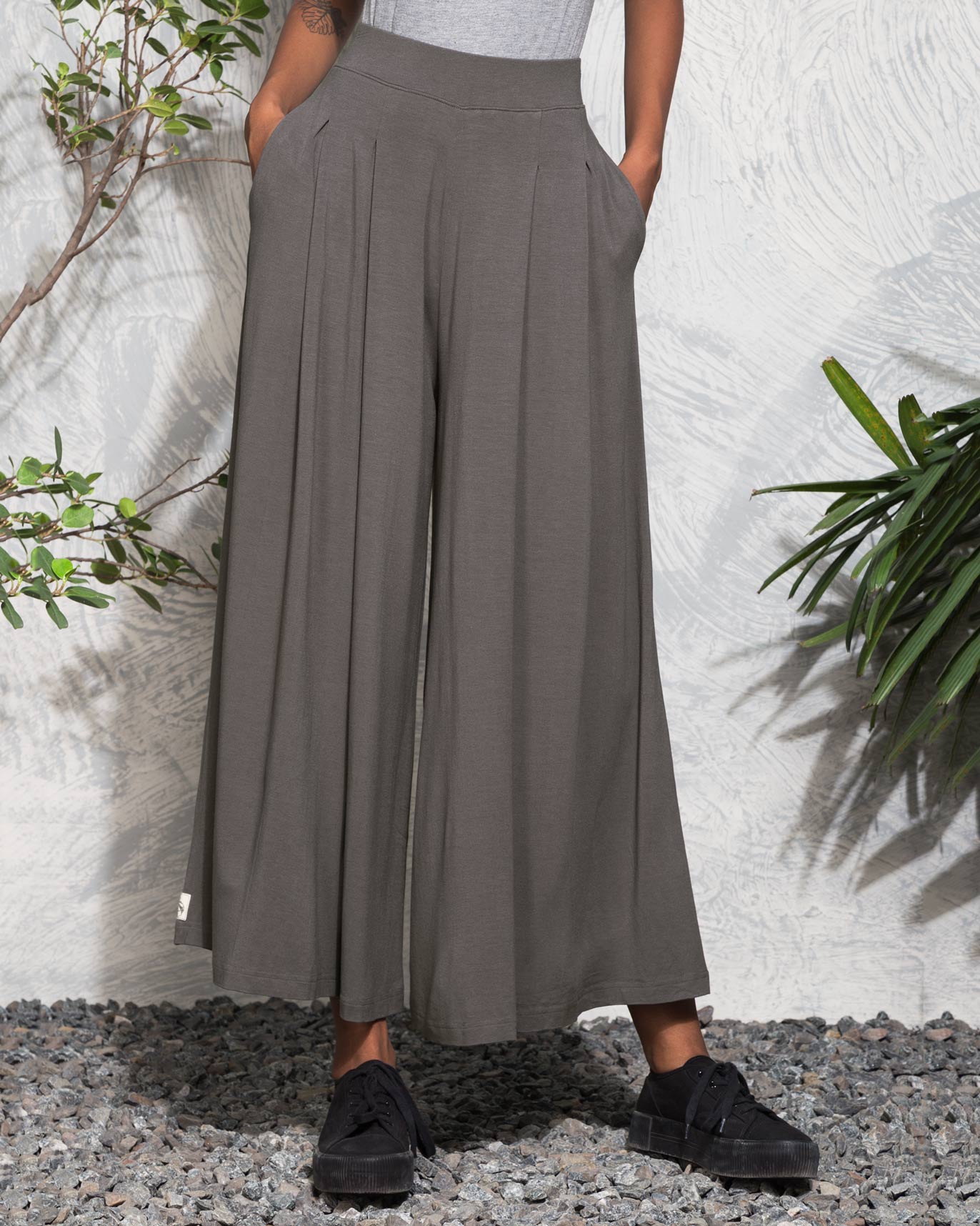The Fisherman Pants - Charcoal