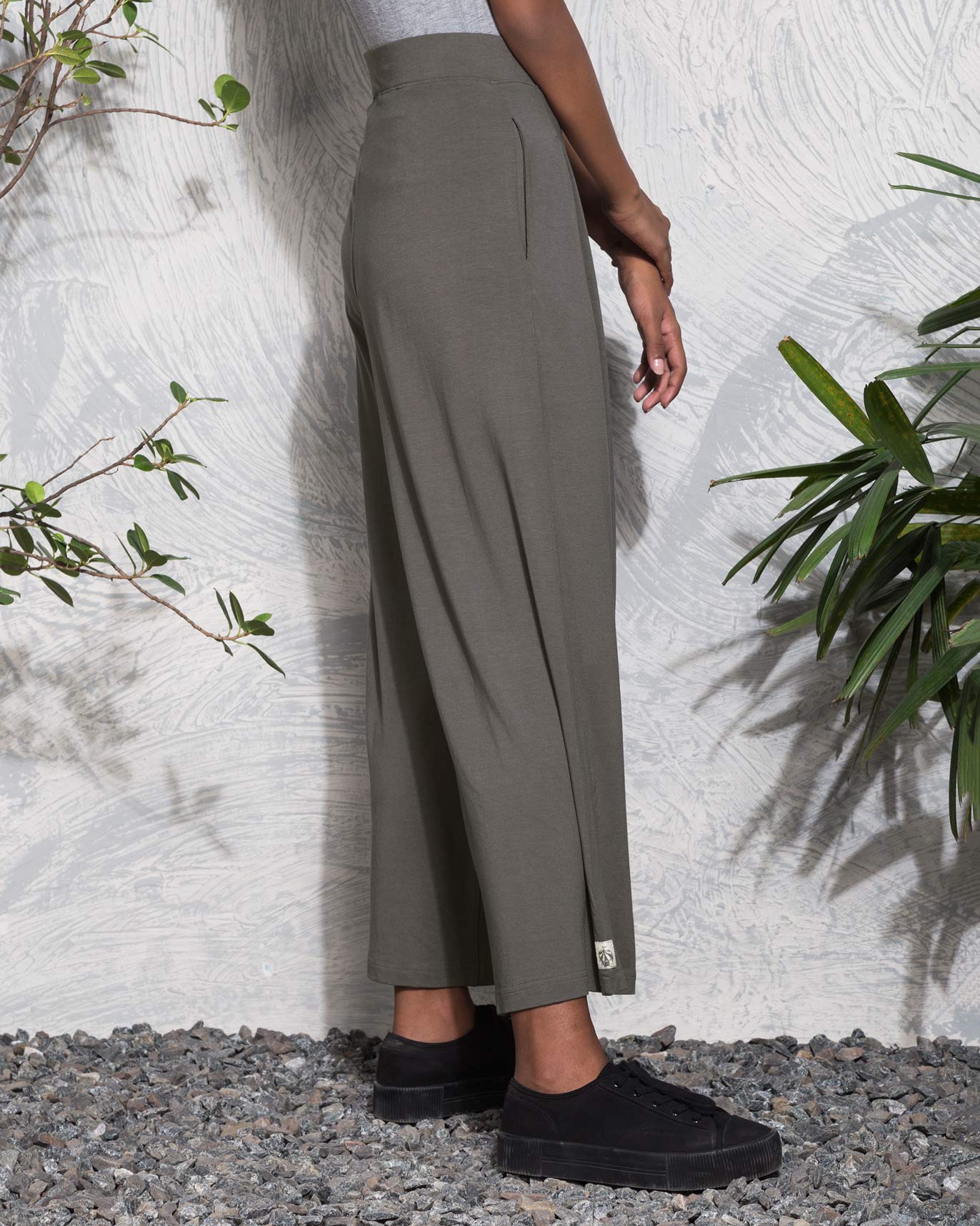 The Fisherman Pants - Charcoal