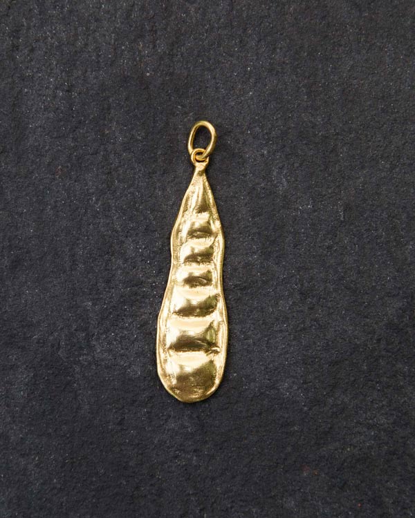 Seed pod charm - small