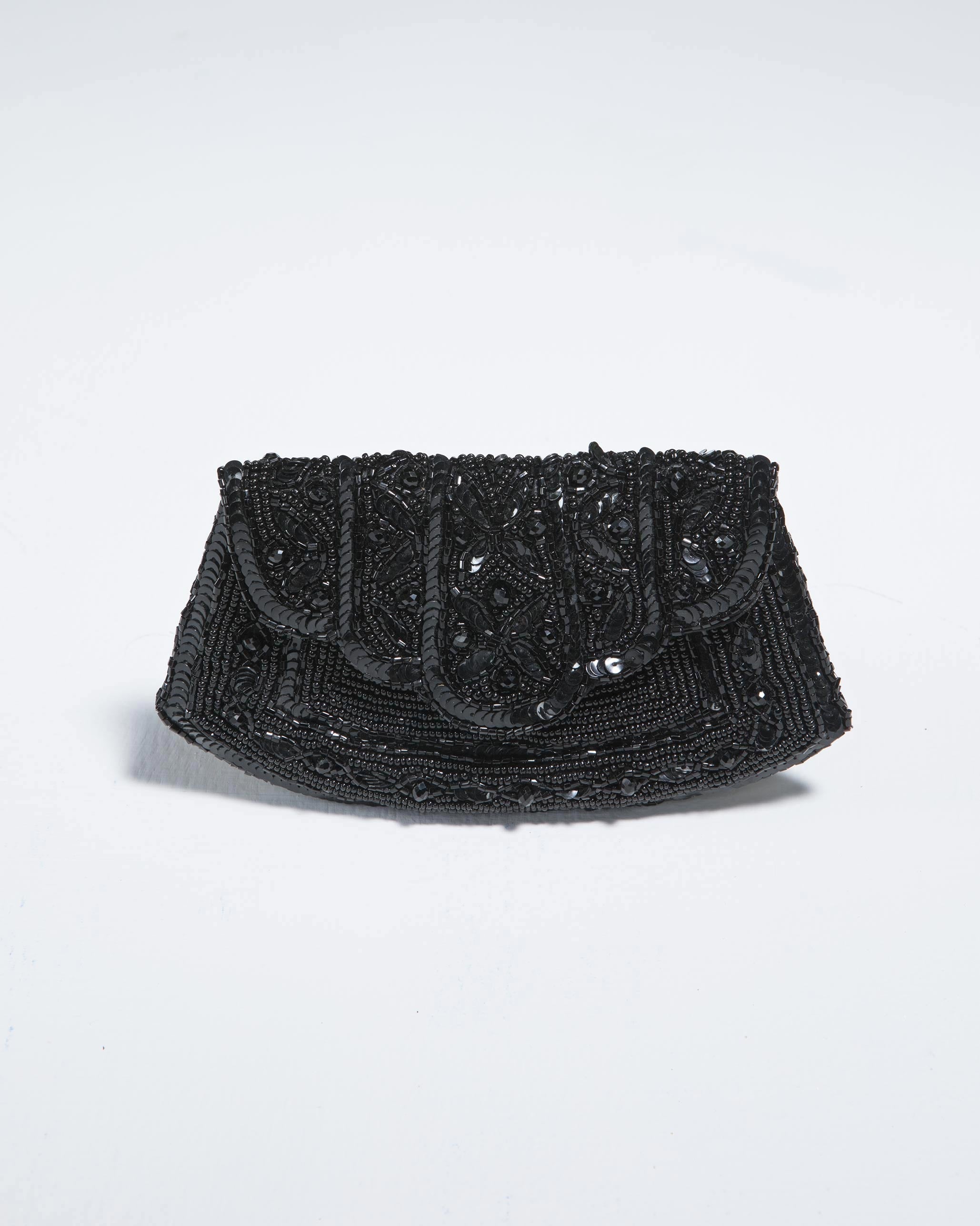 Vintage Hand Clutch - Black