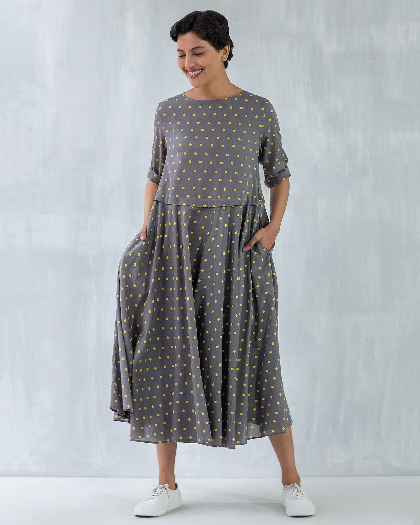 Waist Dot Pleat Dress