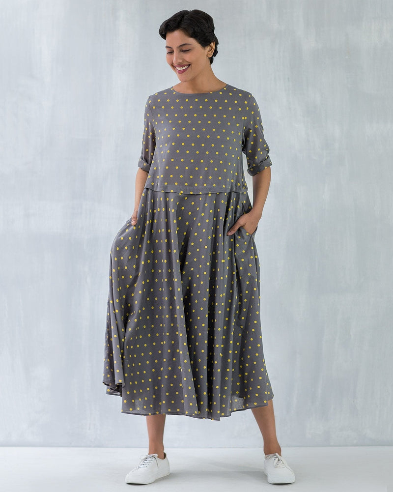 Waist Dot Pleat Dress
