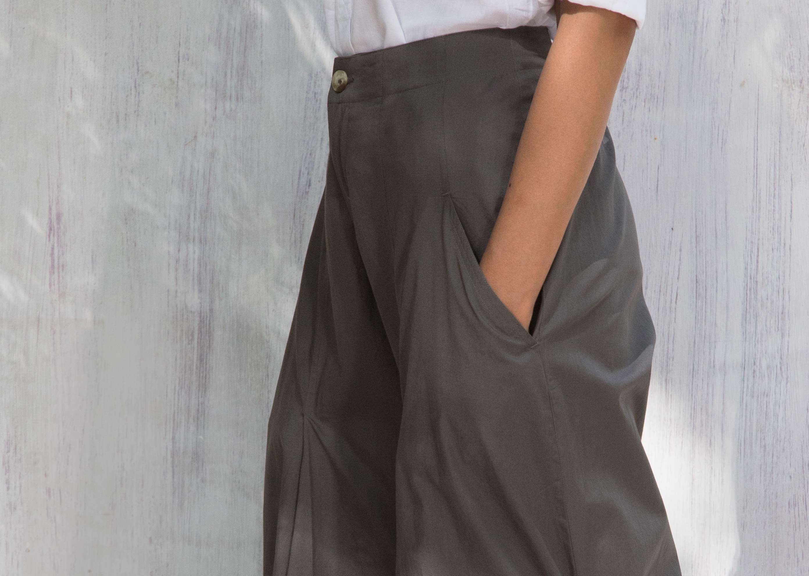 Travel Weekend Trousers - Charcoal