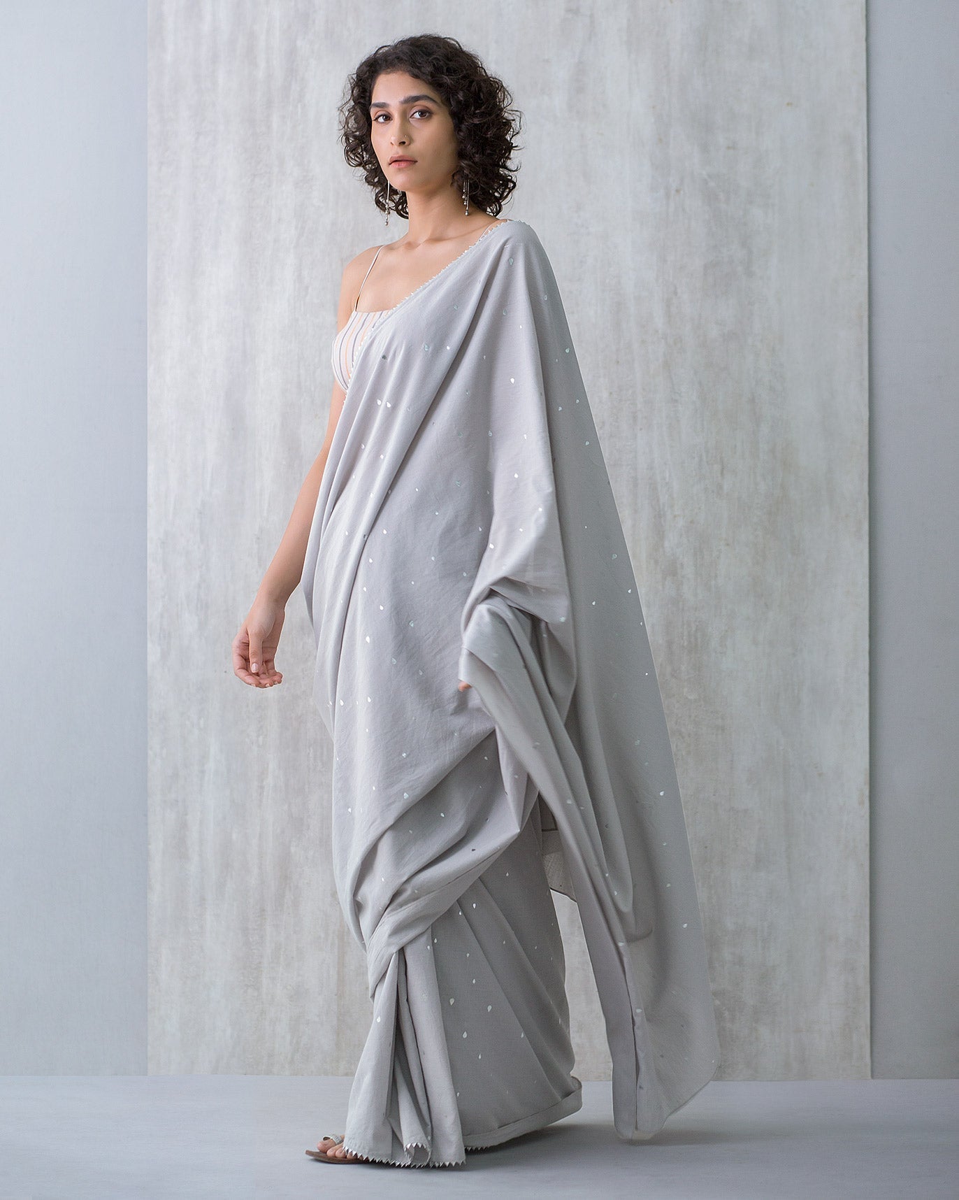 Teardrop Cotton Sari - Grey