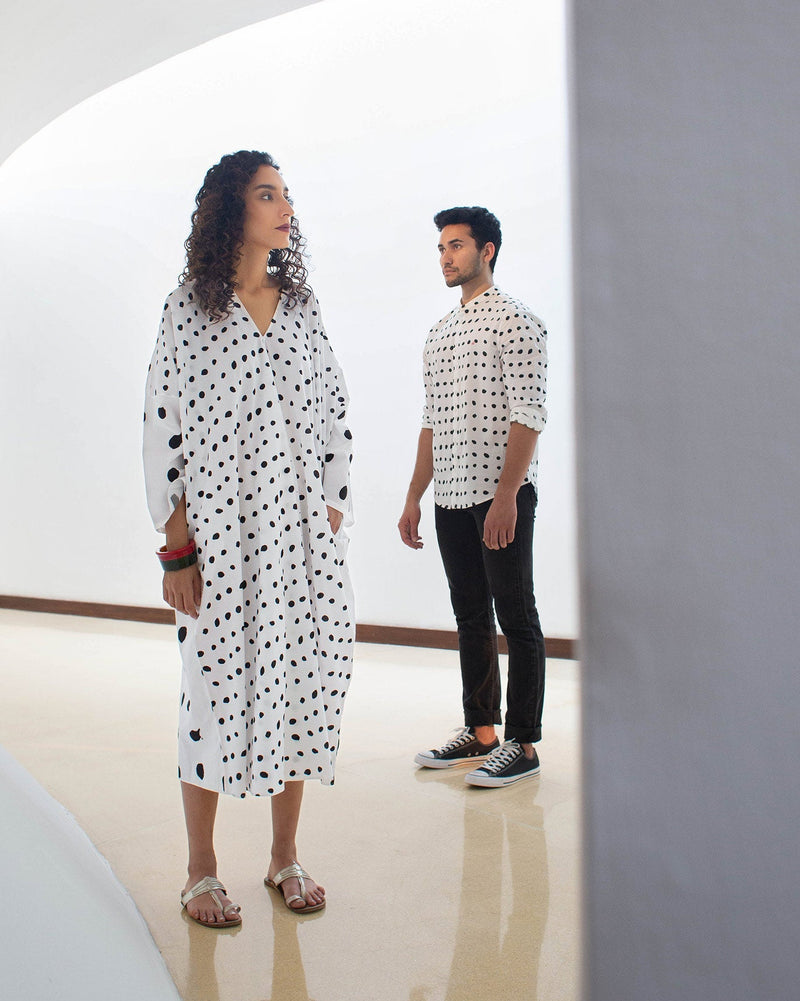 V-Neck Kaftan - White & Black