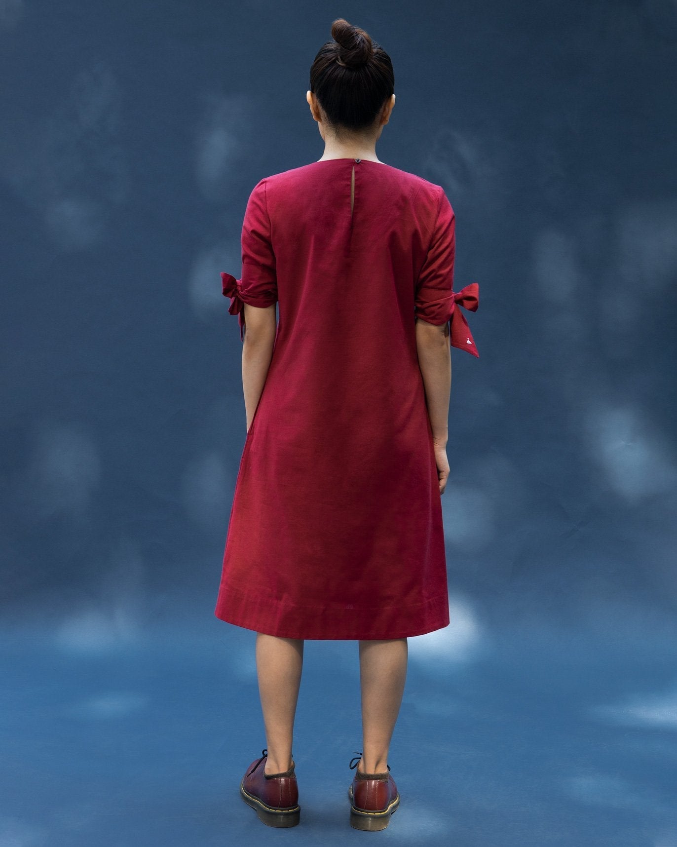 V-Neck Shift Dress- Red