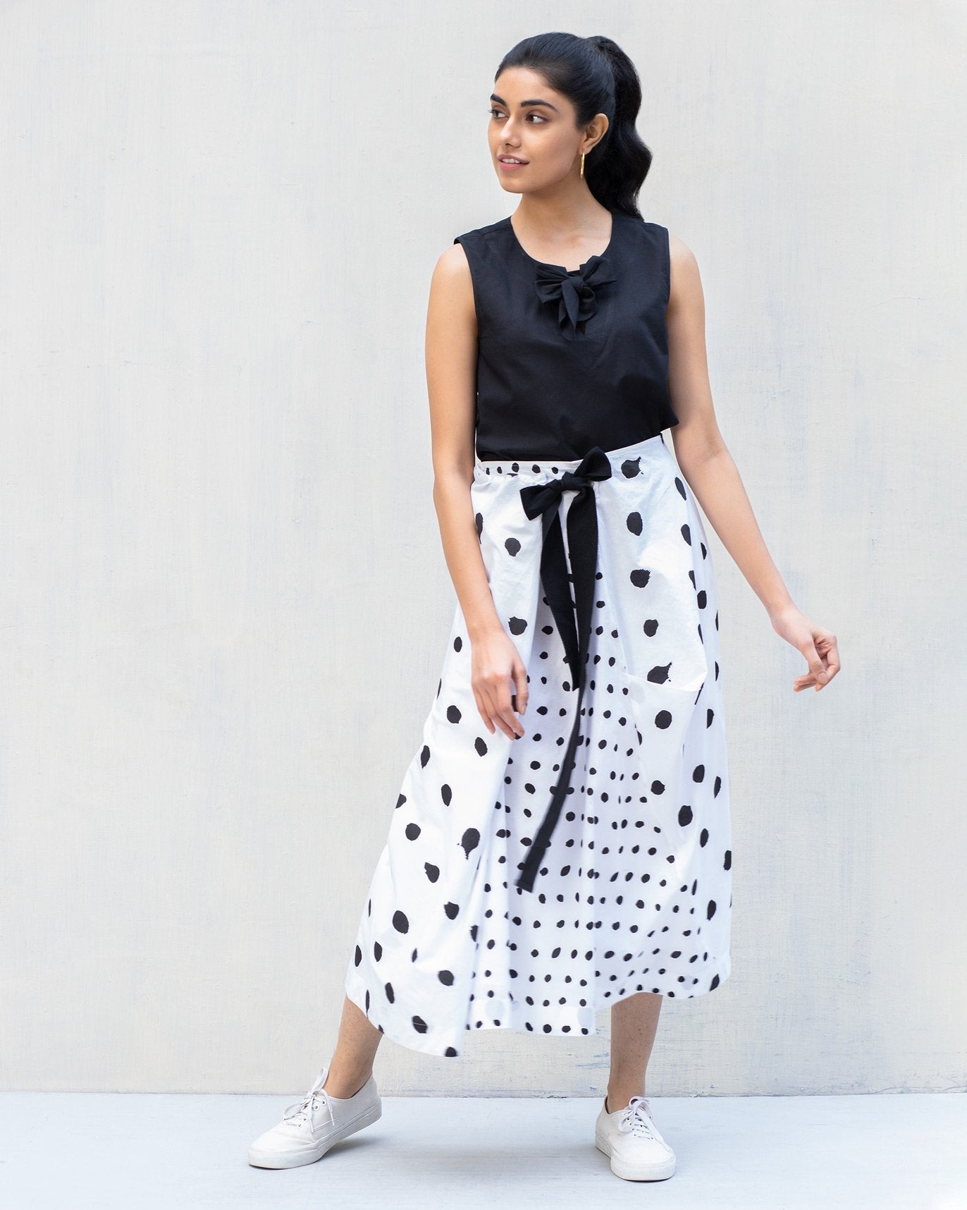 Rivet Top - Black