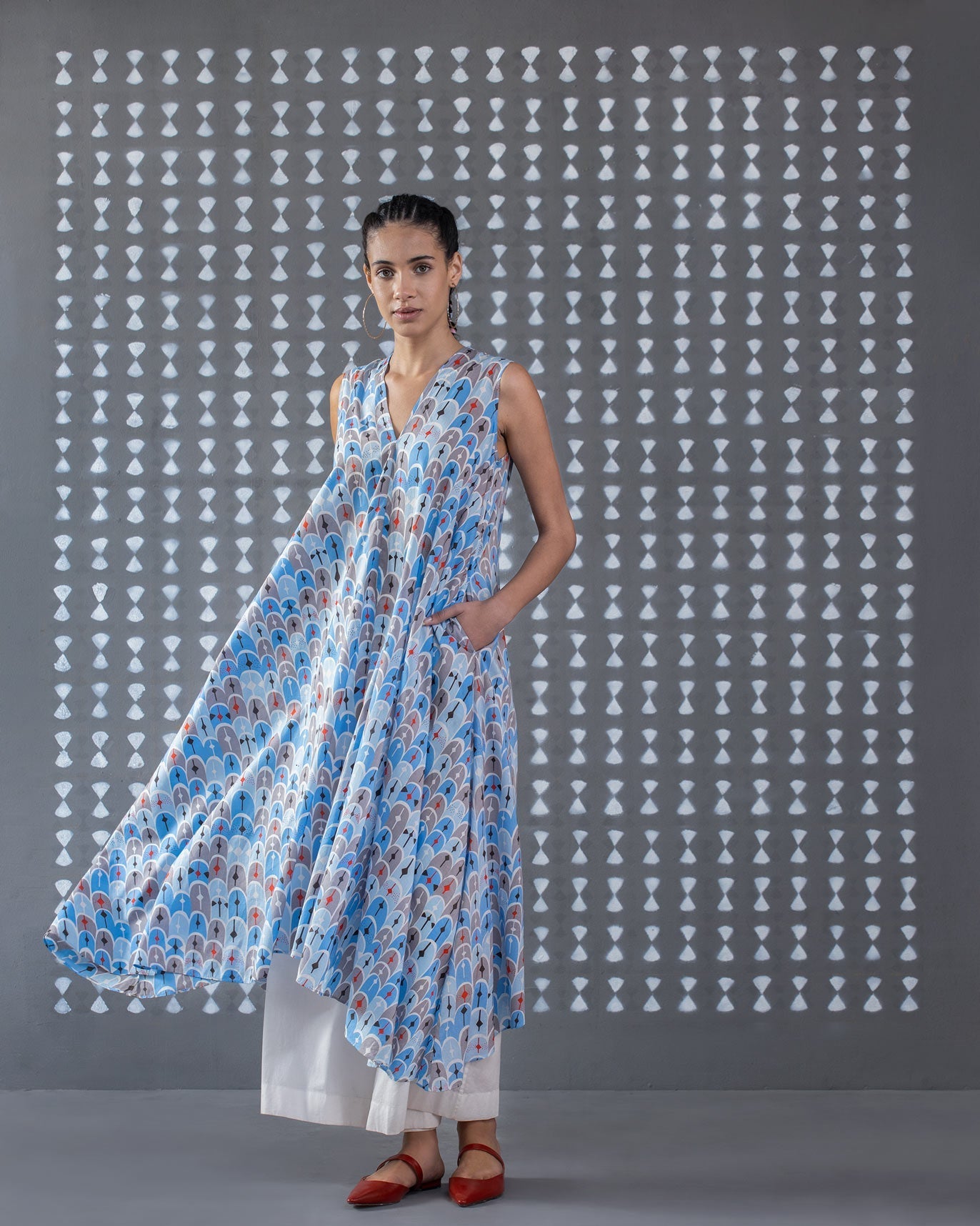 Sleeveless V-Neck Kurta - Blue