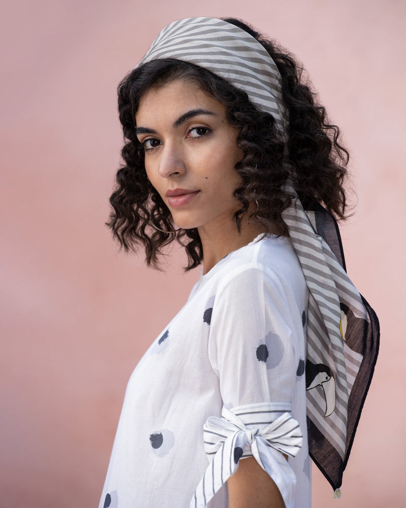 Toucan Scarf - Grey & Black