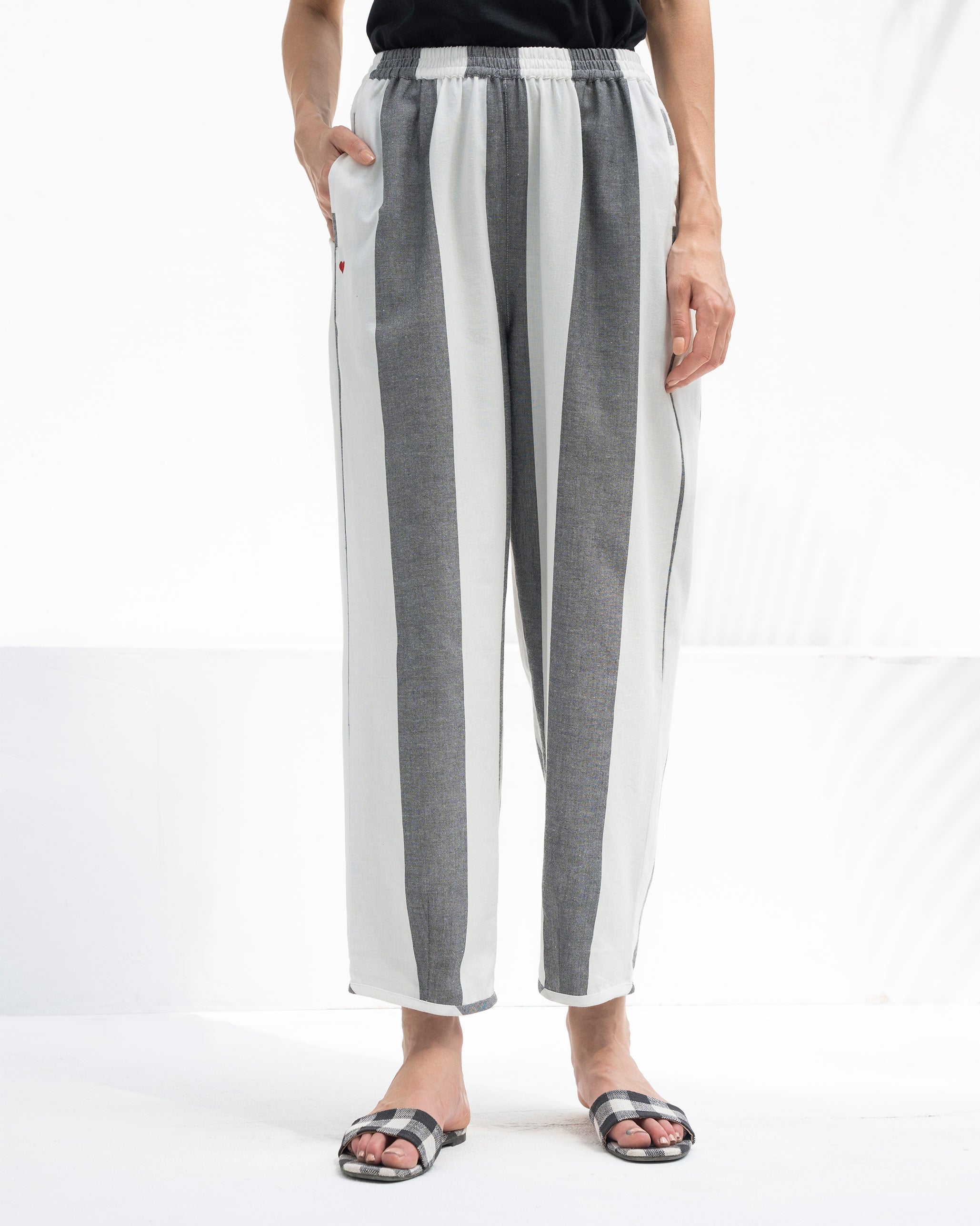 Tranquila Pyjamas - Black & White