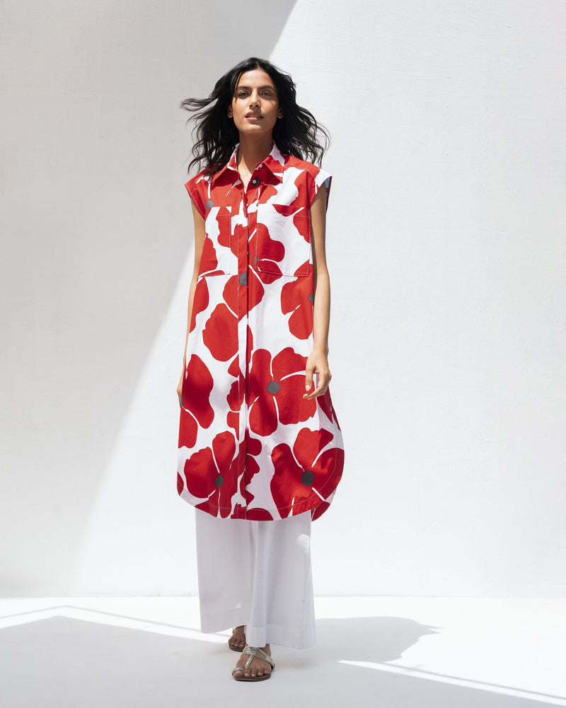 Sleeveless Patch Pocket Shirt - White & Red