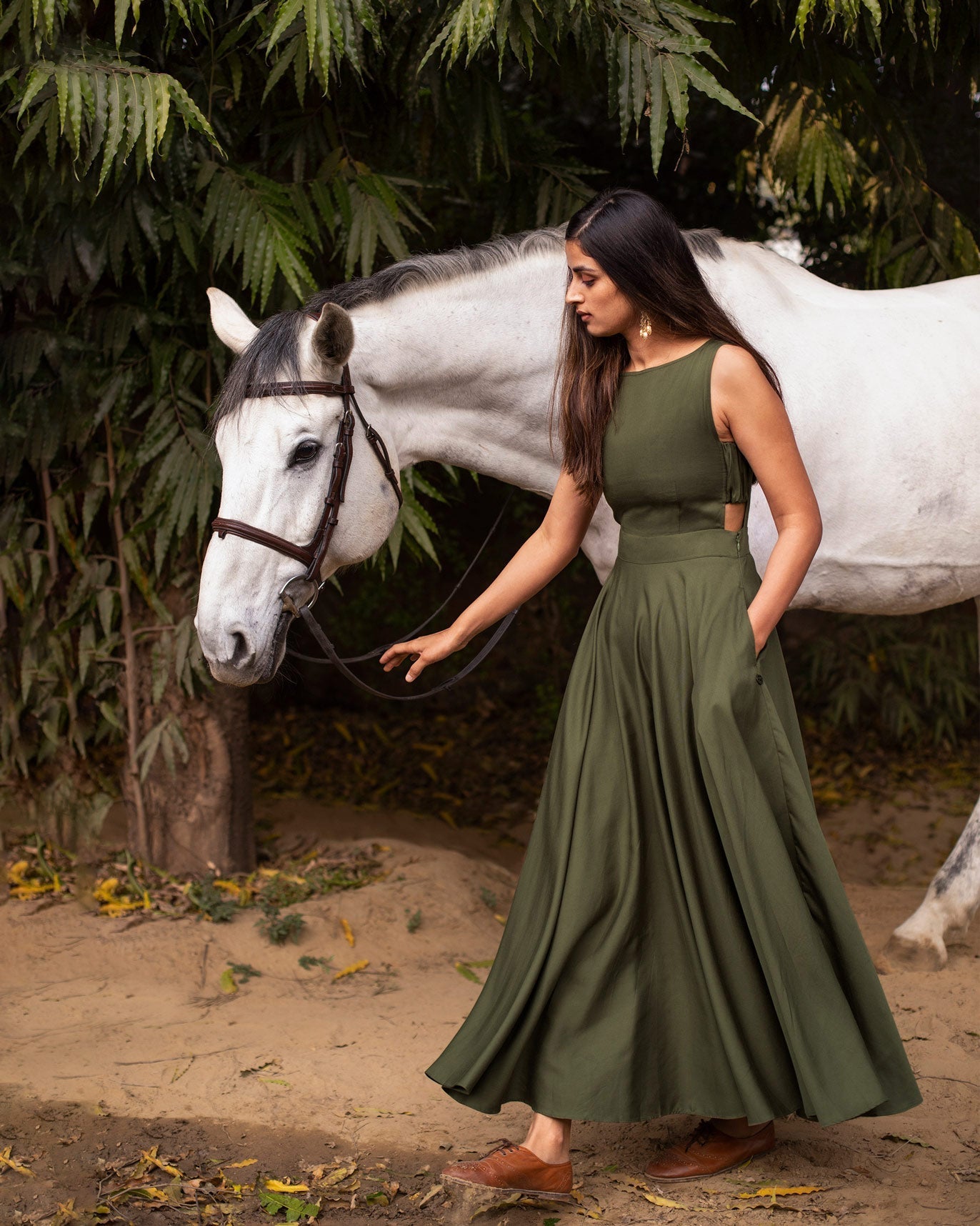 Sleeveless Elastic Dress - Olive
