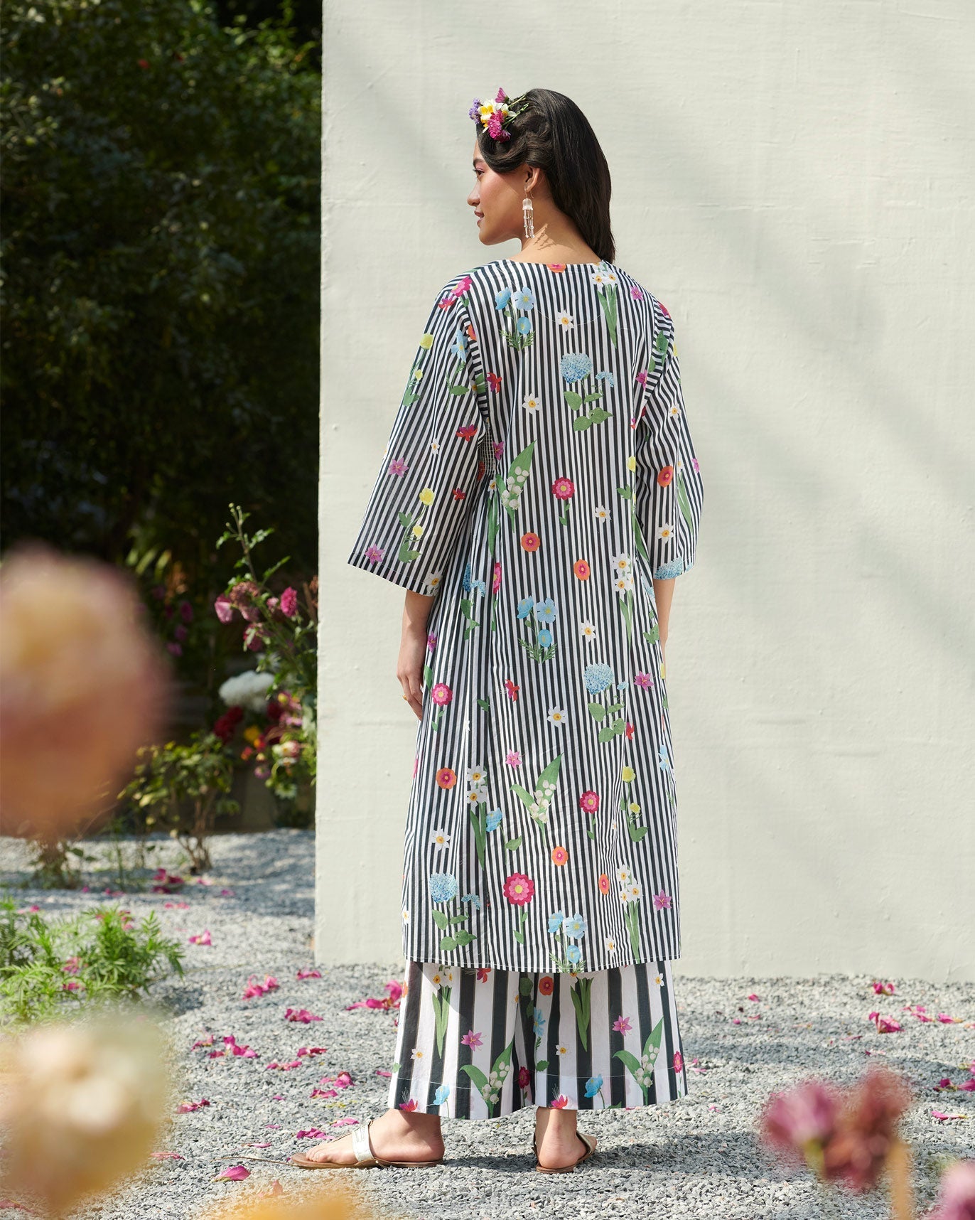 Smocked Panel Kurta - White & Black