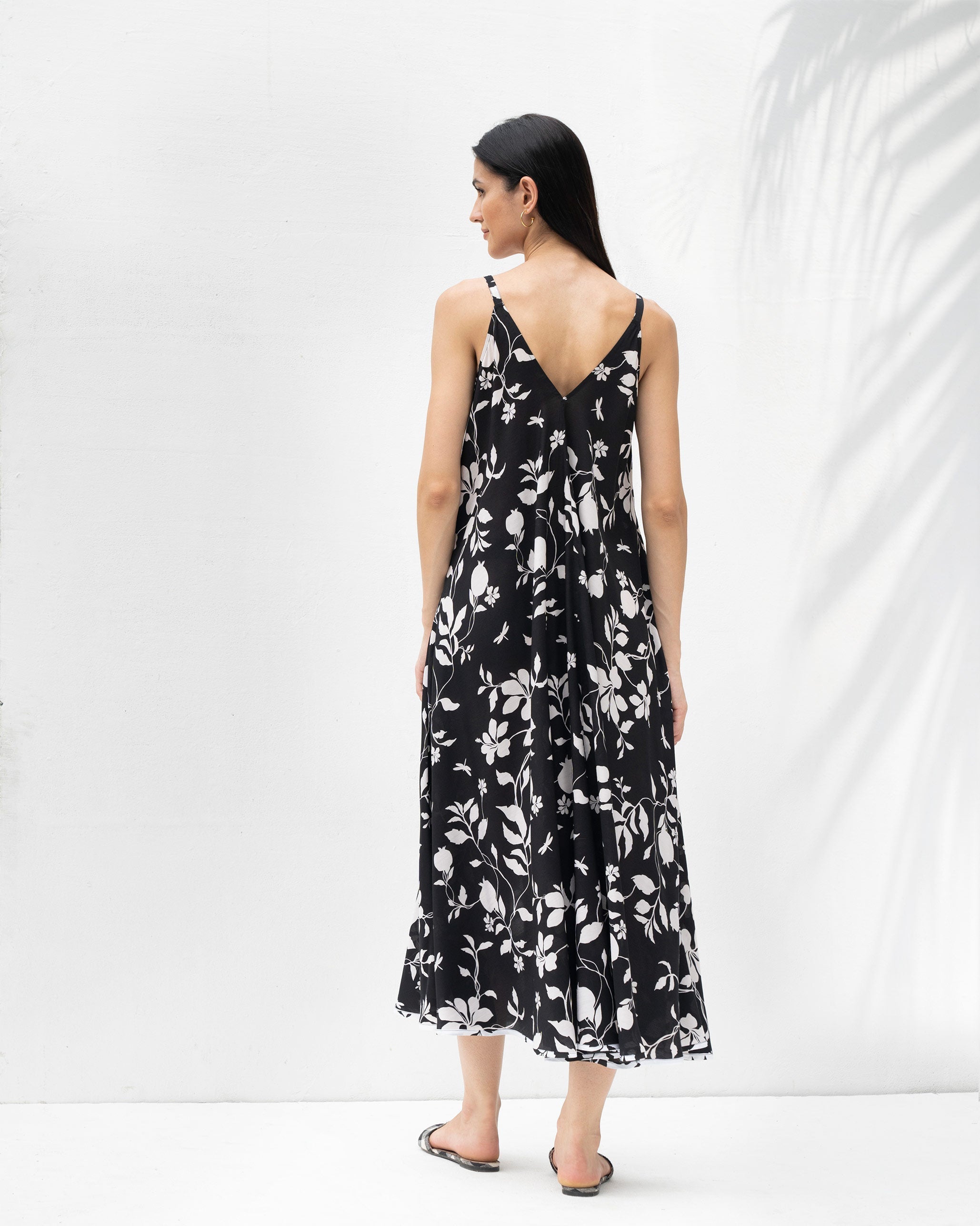 V-Neck Strappy Dress - Ivory & Black
