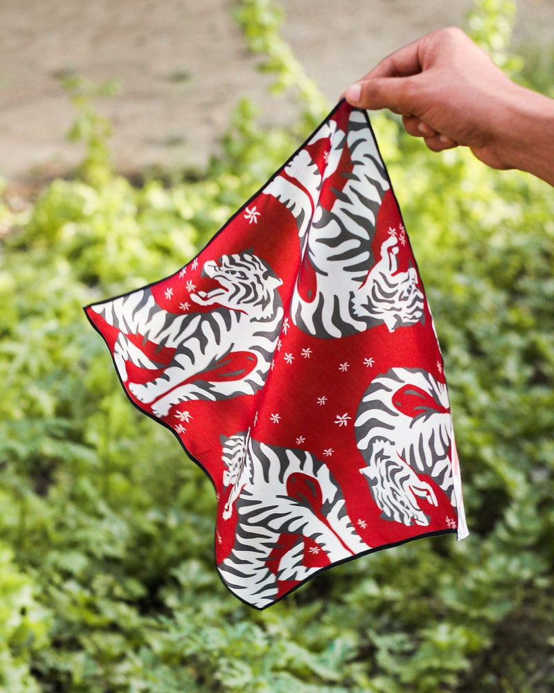 Roar Pocket Square - Red & Blue