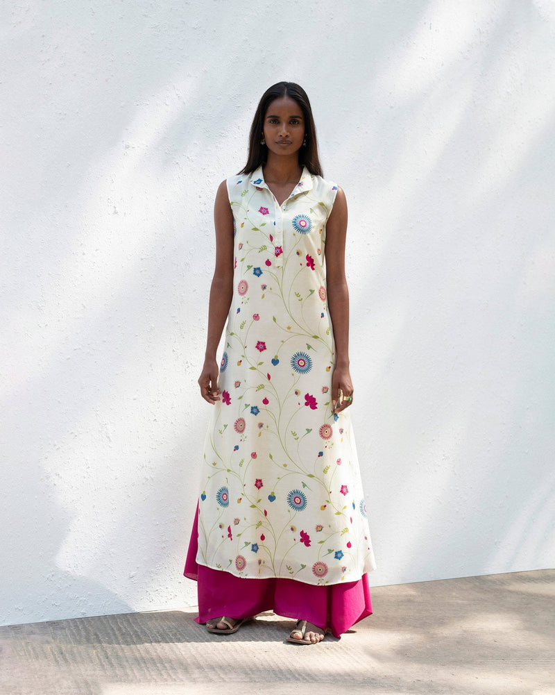 Sleeveless High Neck Kurta with Slip- Ivory