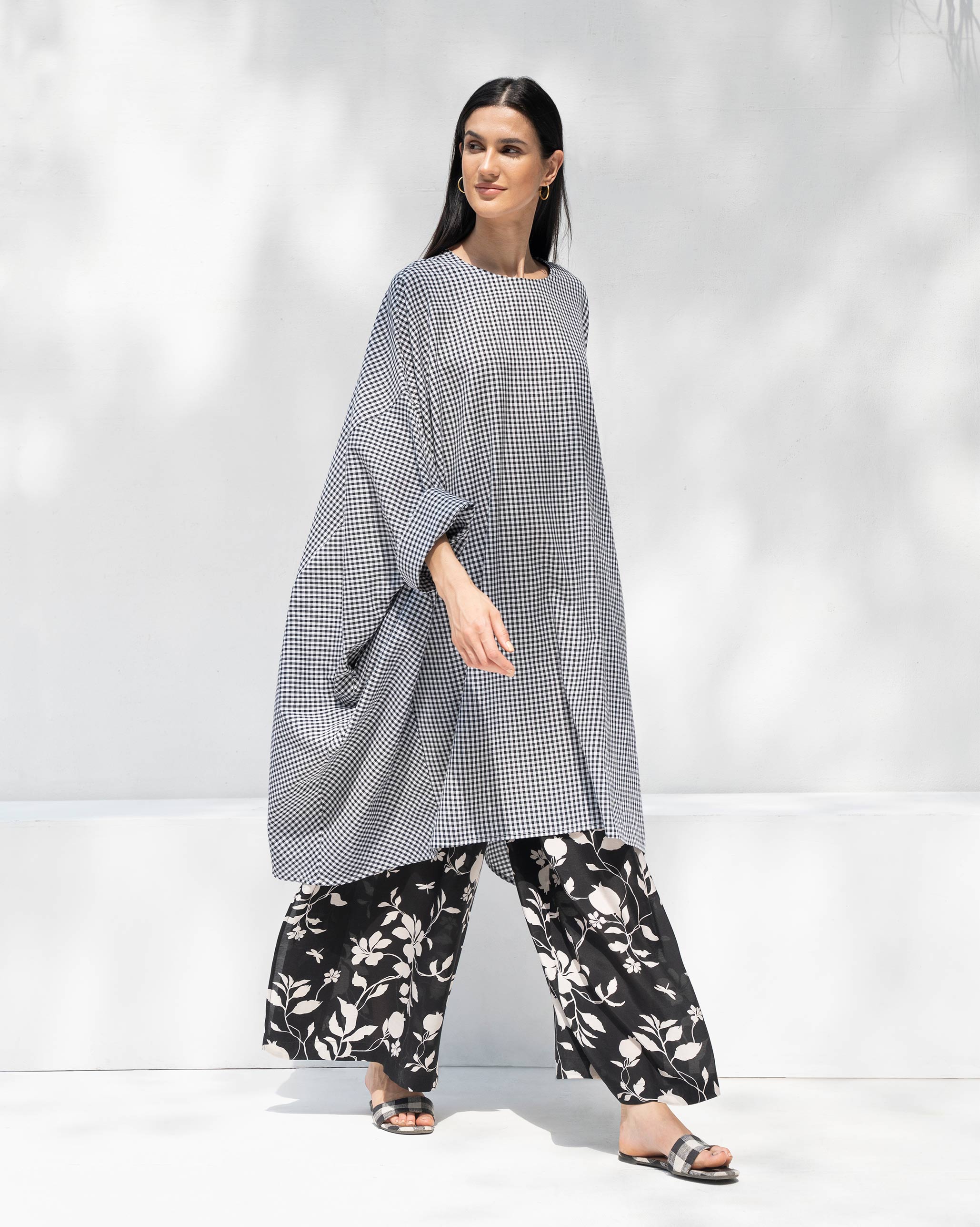 Serene Tunic - Black & White