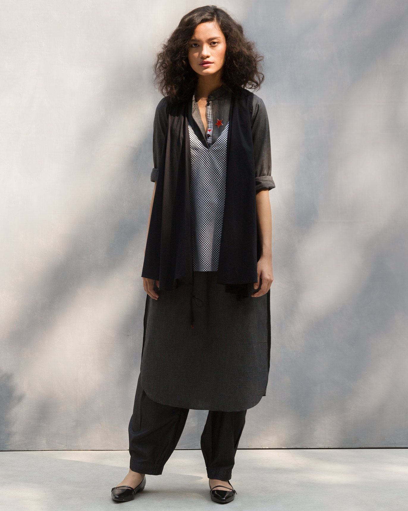 Long Length Kurta - Black & White