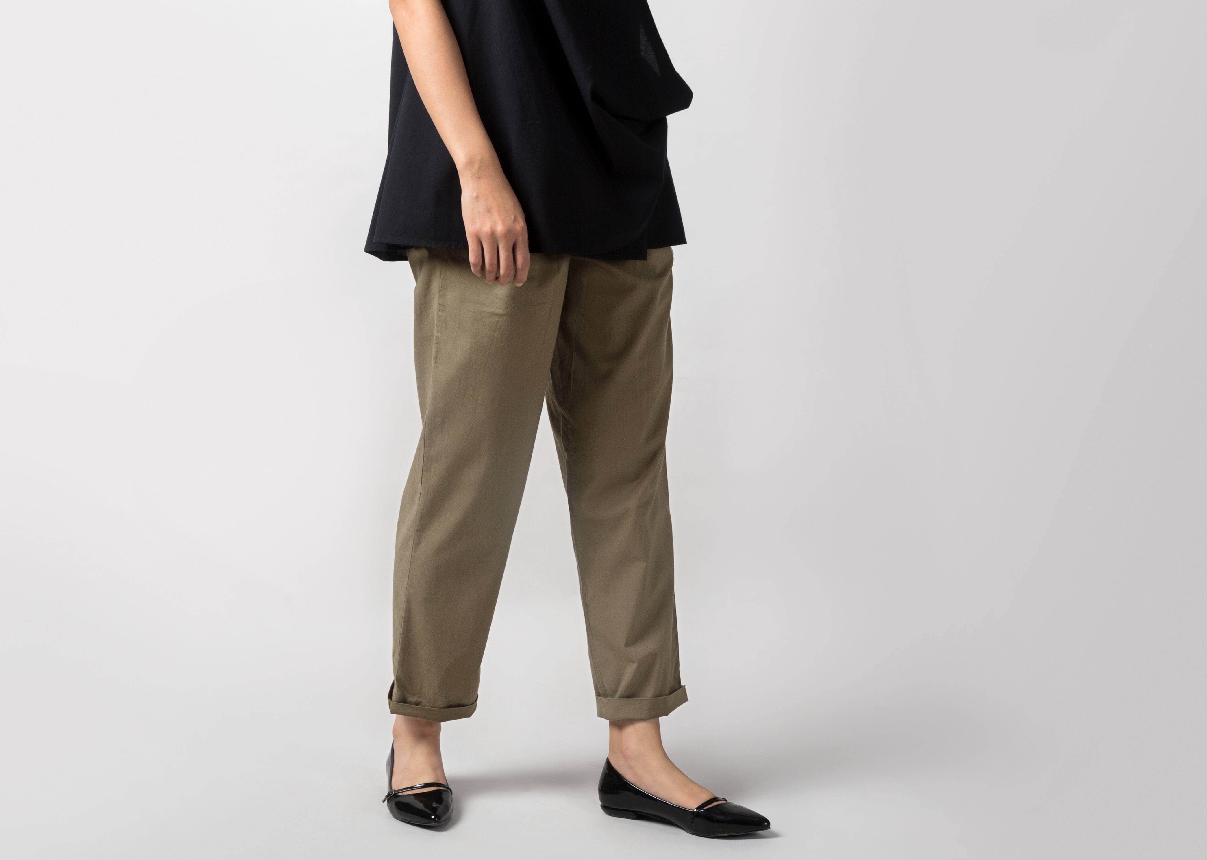 Pleated Narrow Pants - Olive