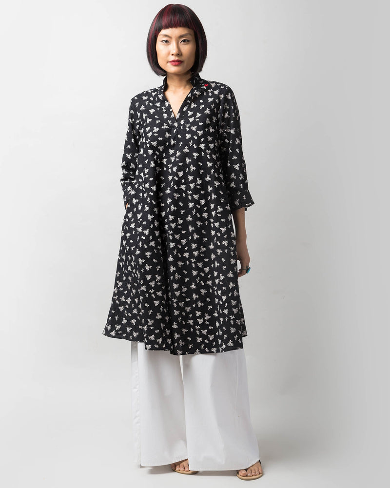 Greet The Sun Kurta - Black