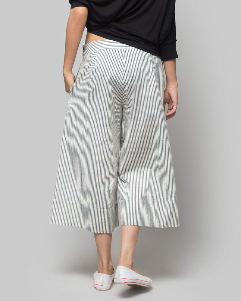 Miya Cropped Trousers