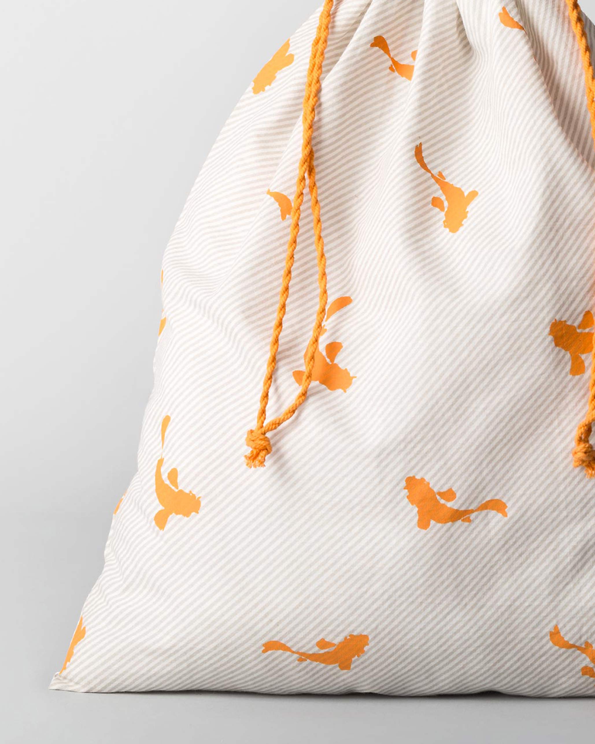 Koi Wash Bag
