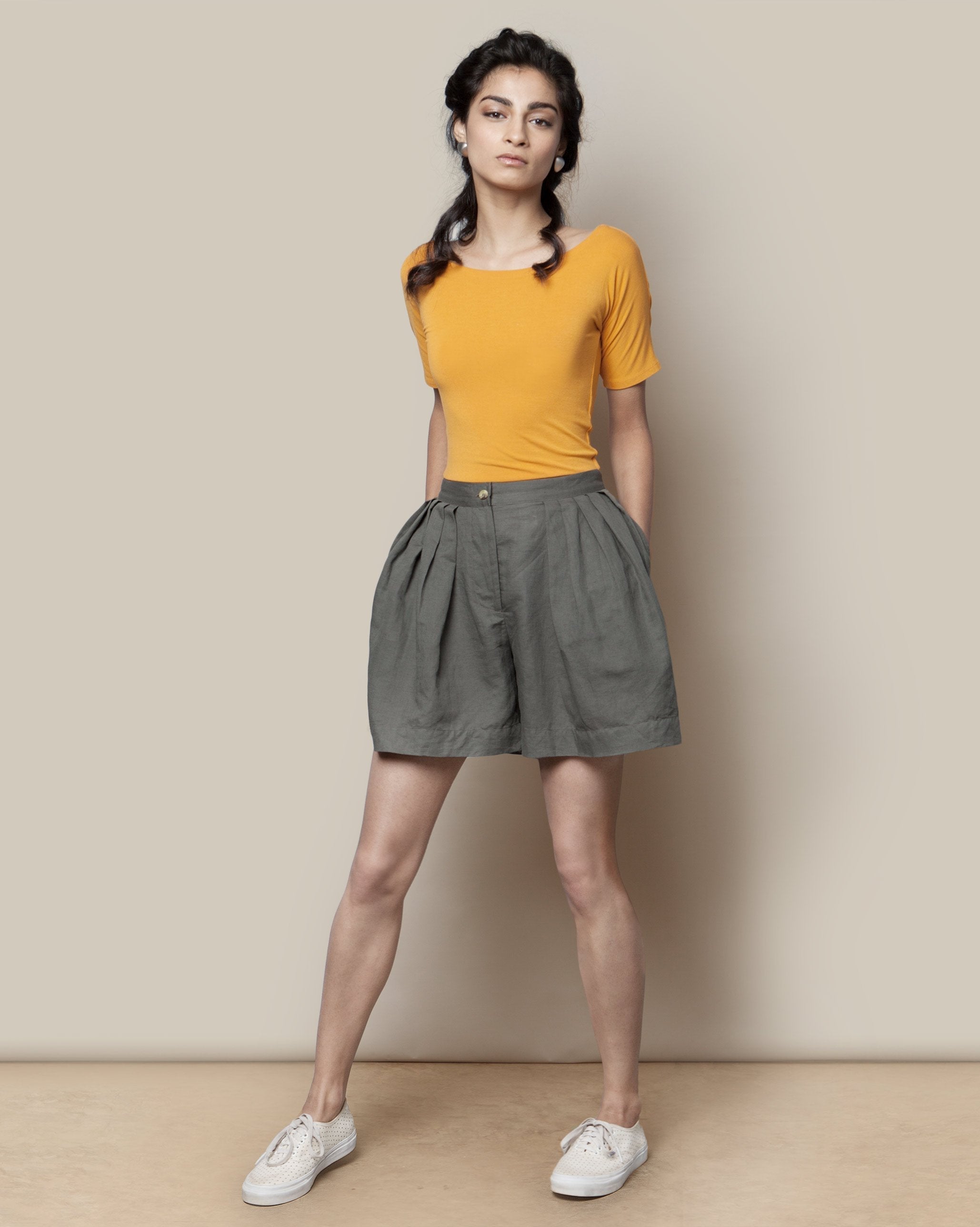 Linen Shorts - Charcoal