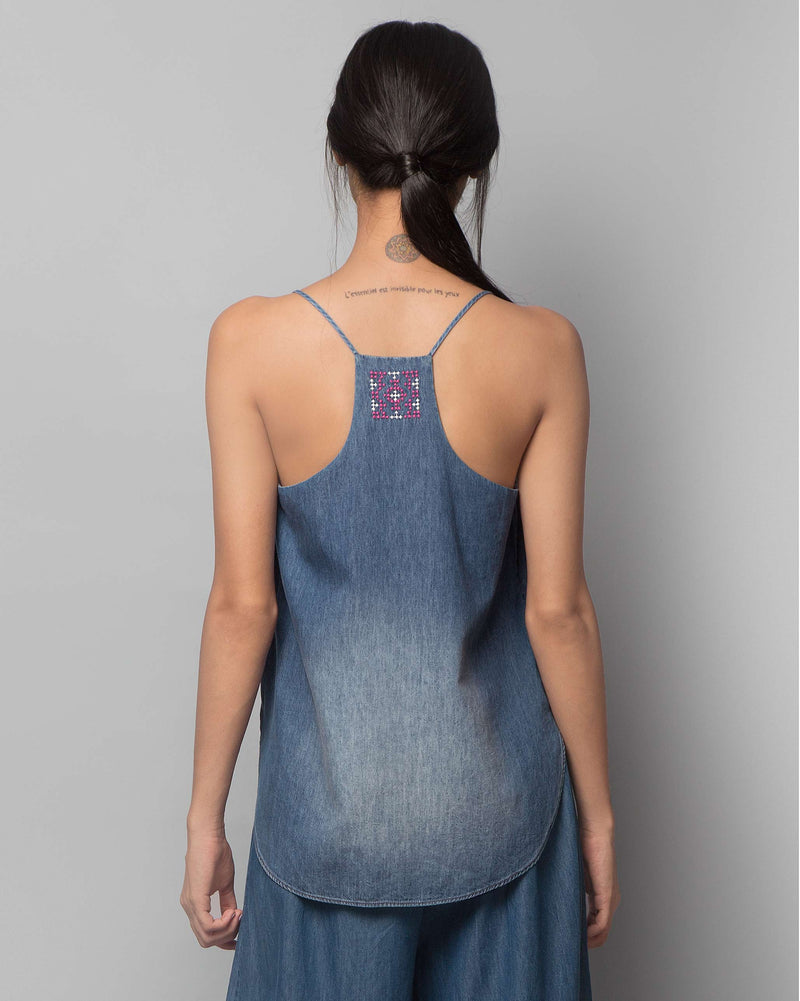 Naomi Camisole