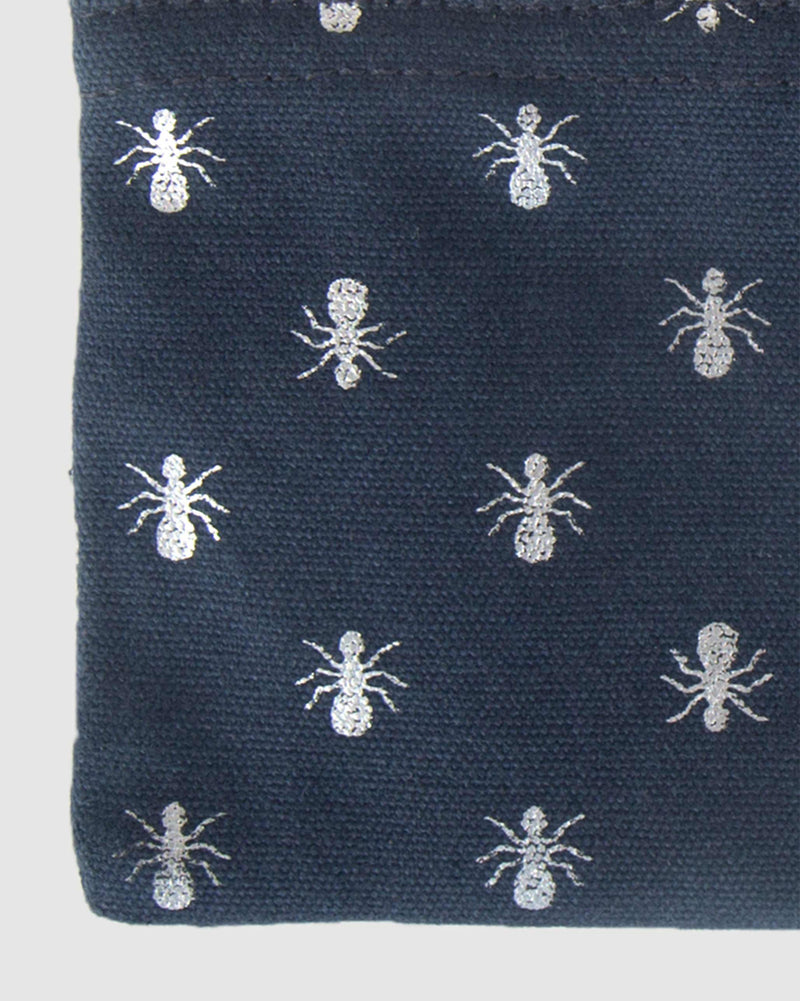 Fire Ant Pouch Small