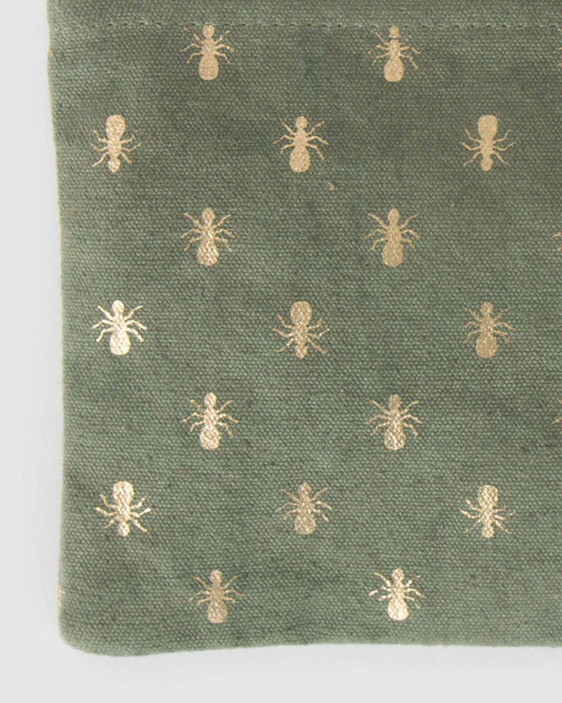 Fire Ant Pouch Medium