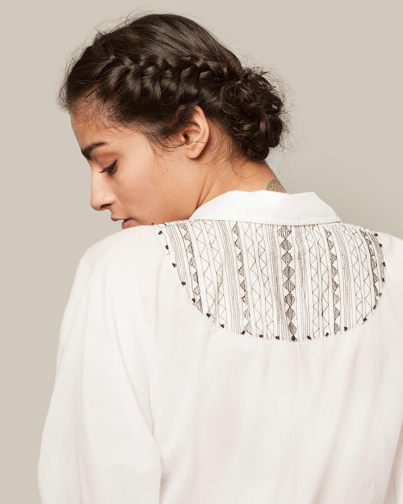 Embroidered Popover - Black on White