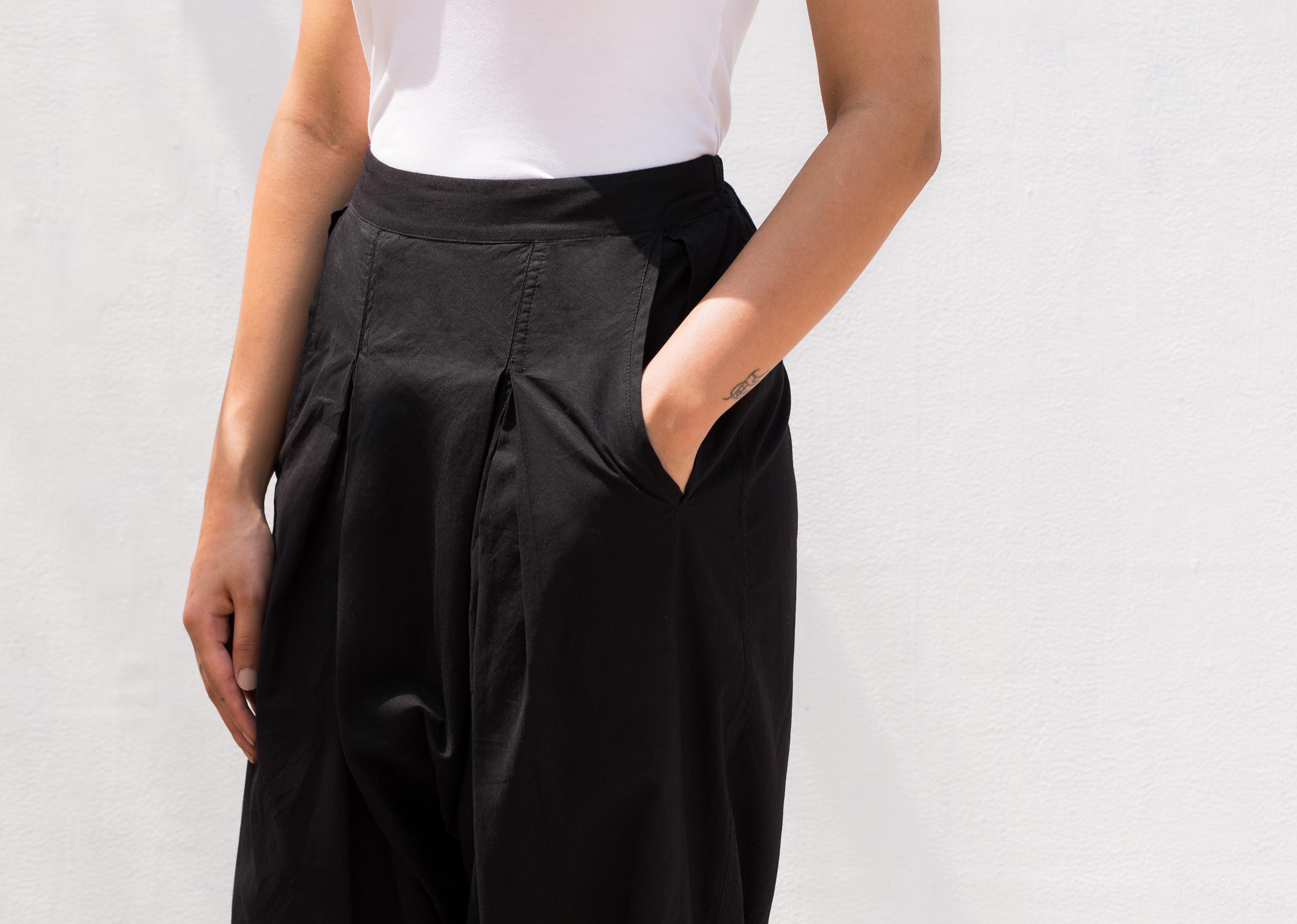 Drop Crotch Pants - Black