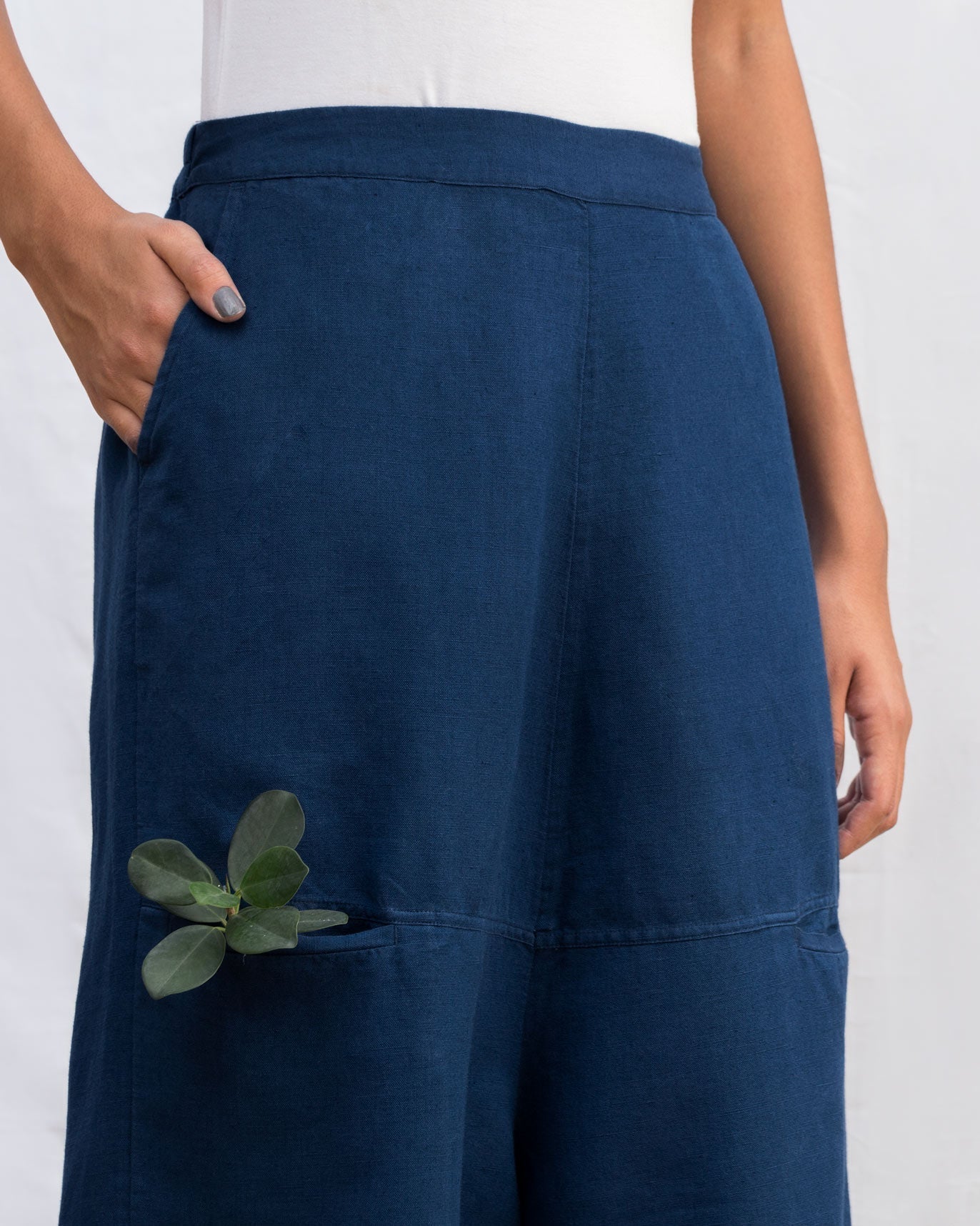 Low Crotch Pocket Pant - Blue