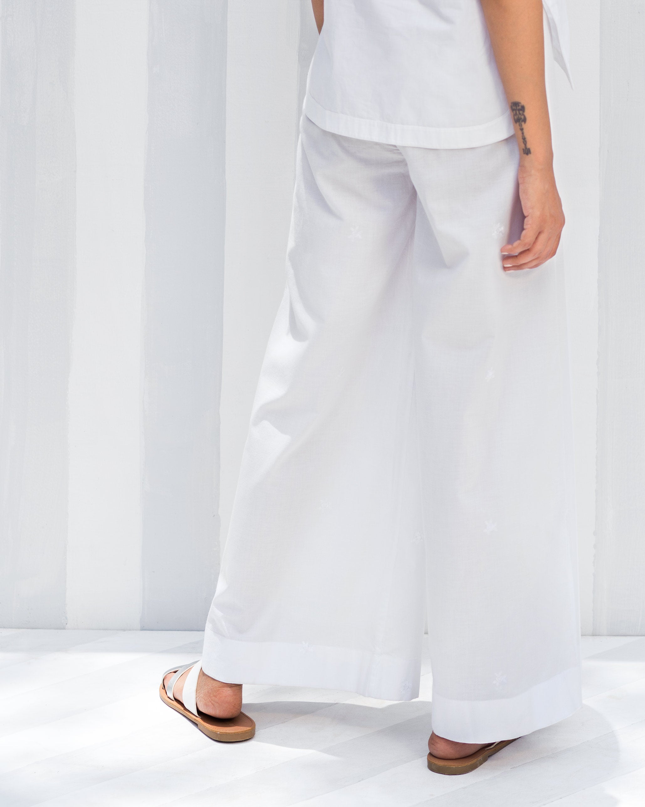 Basic Flower Pyjamas - White