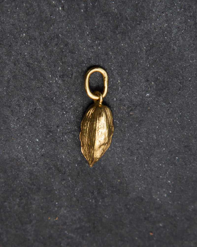 Cardamom charm - small