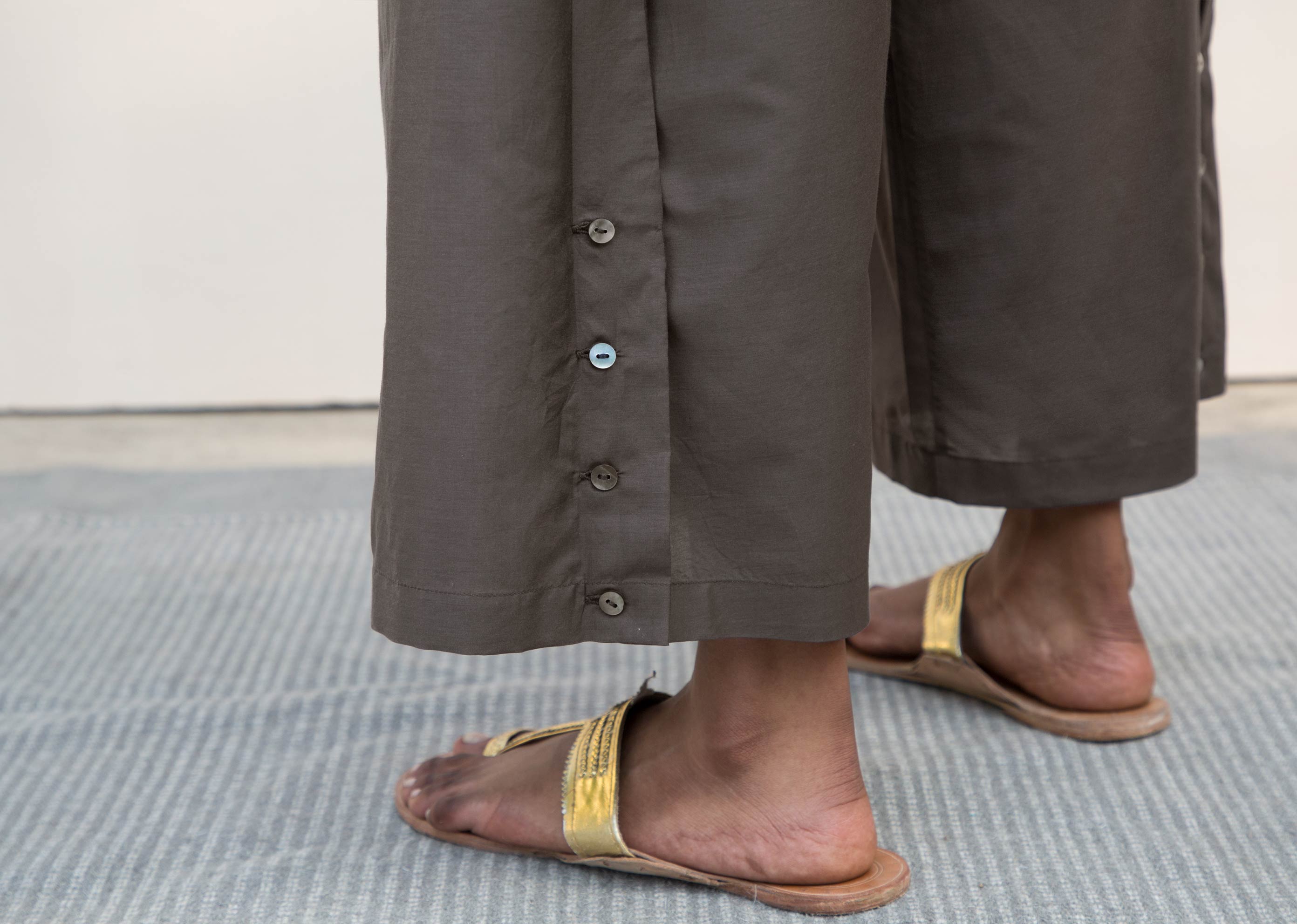 Pleated Flared Pants - Charcoal