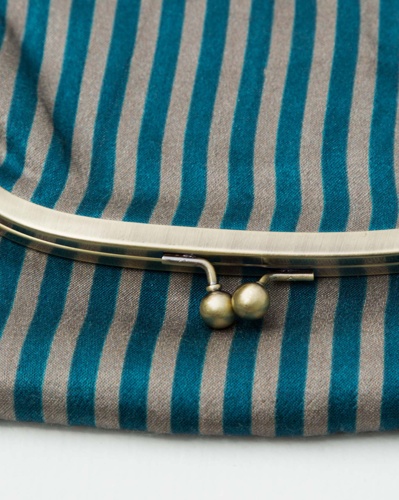 Isle Stripe Clutch