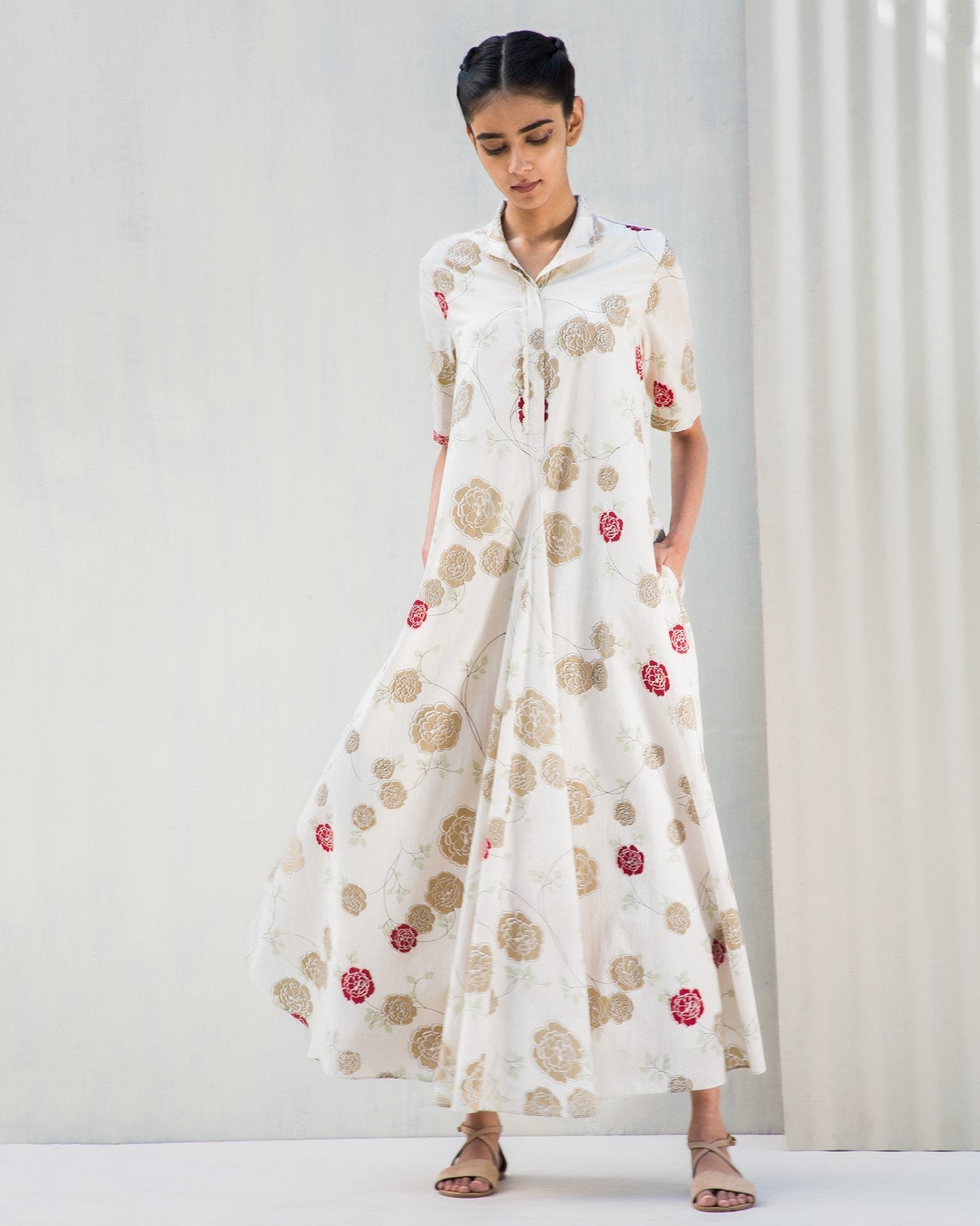 Gussette Slit Floral Kurta
