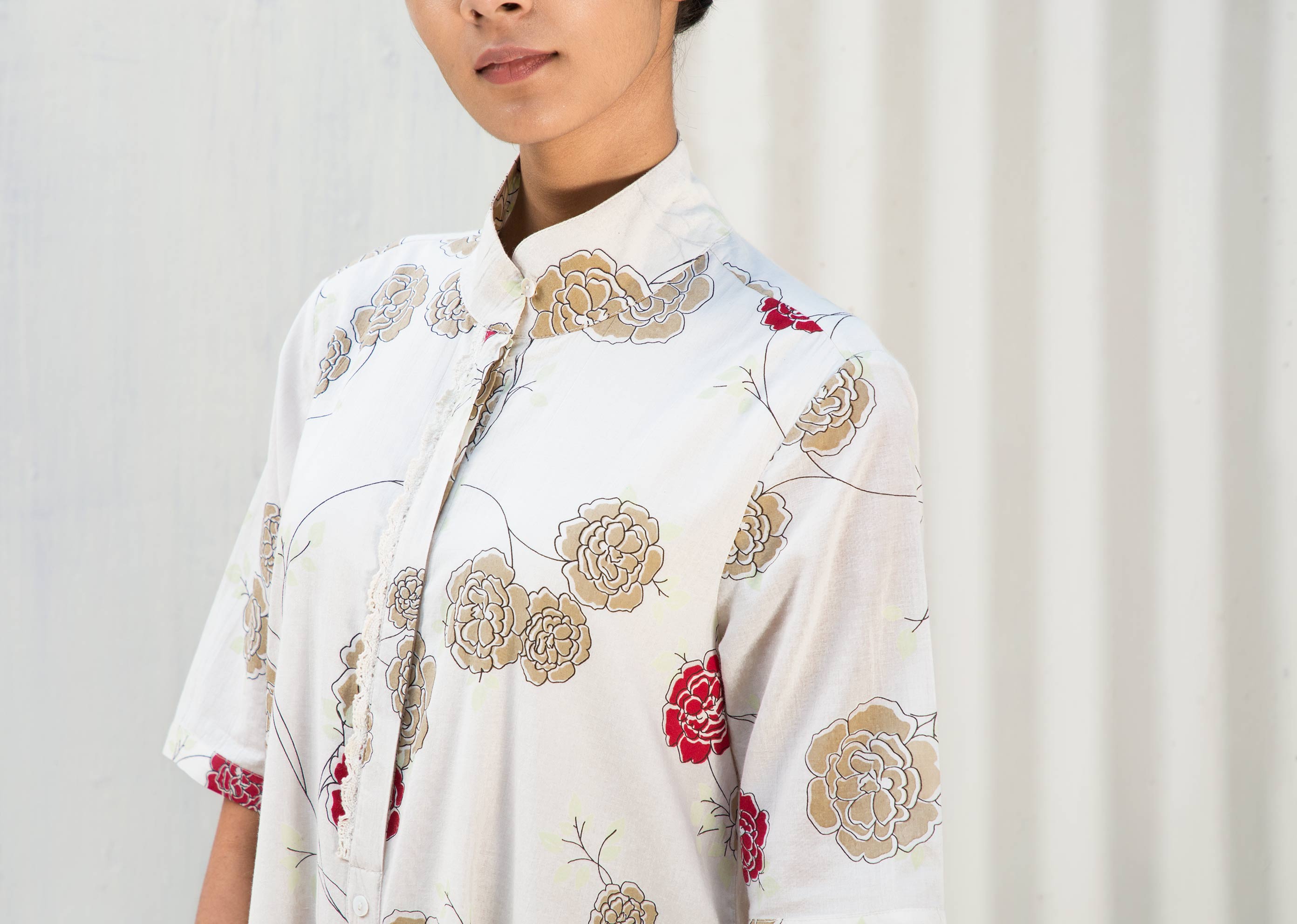 Gussette Slit Floral Kurta