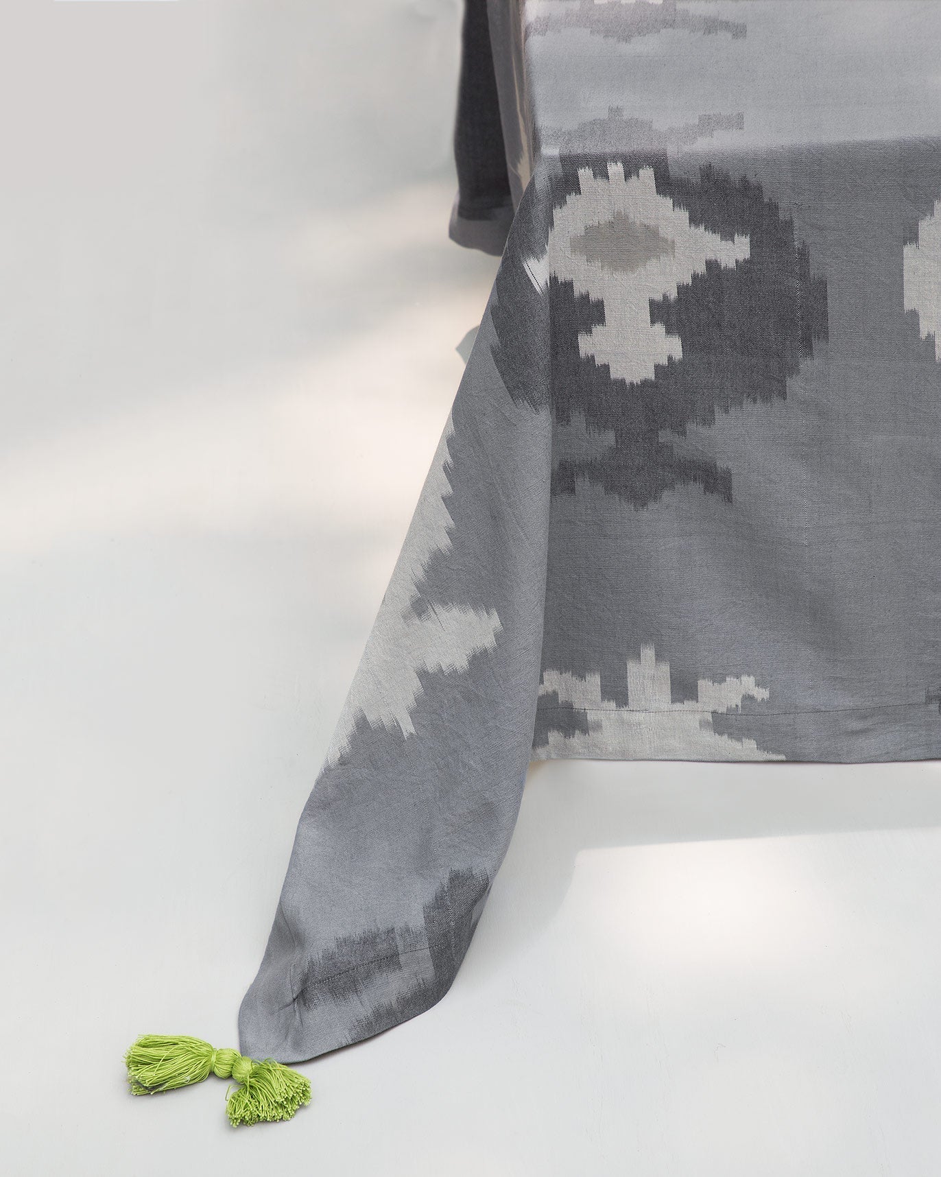 Anar Bedcover - Charcoal