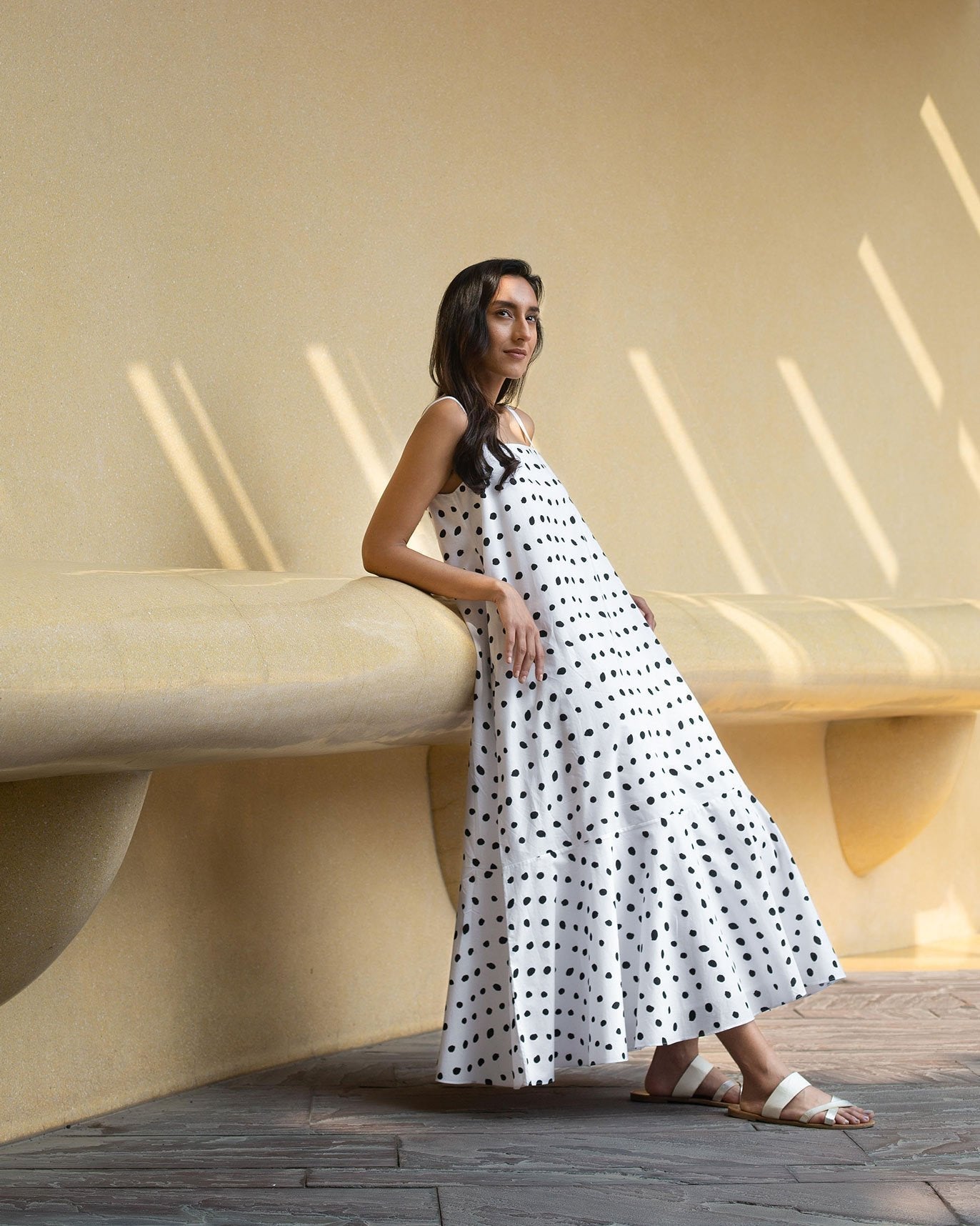 Kimsuka Dress - White & Black