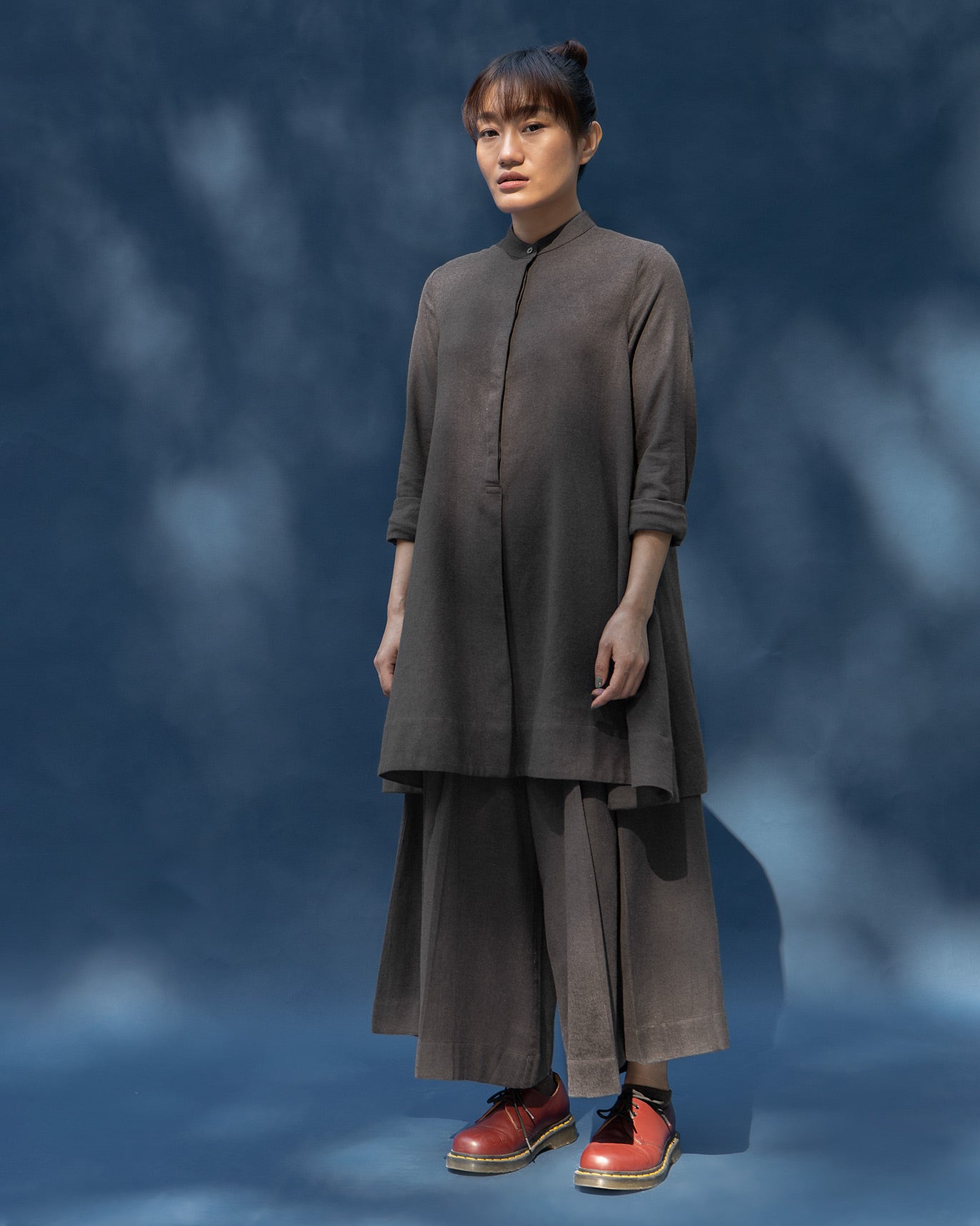 Back Gathered Top - Charcoal